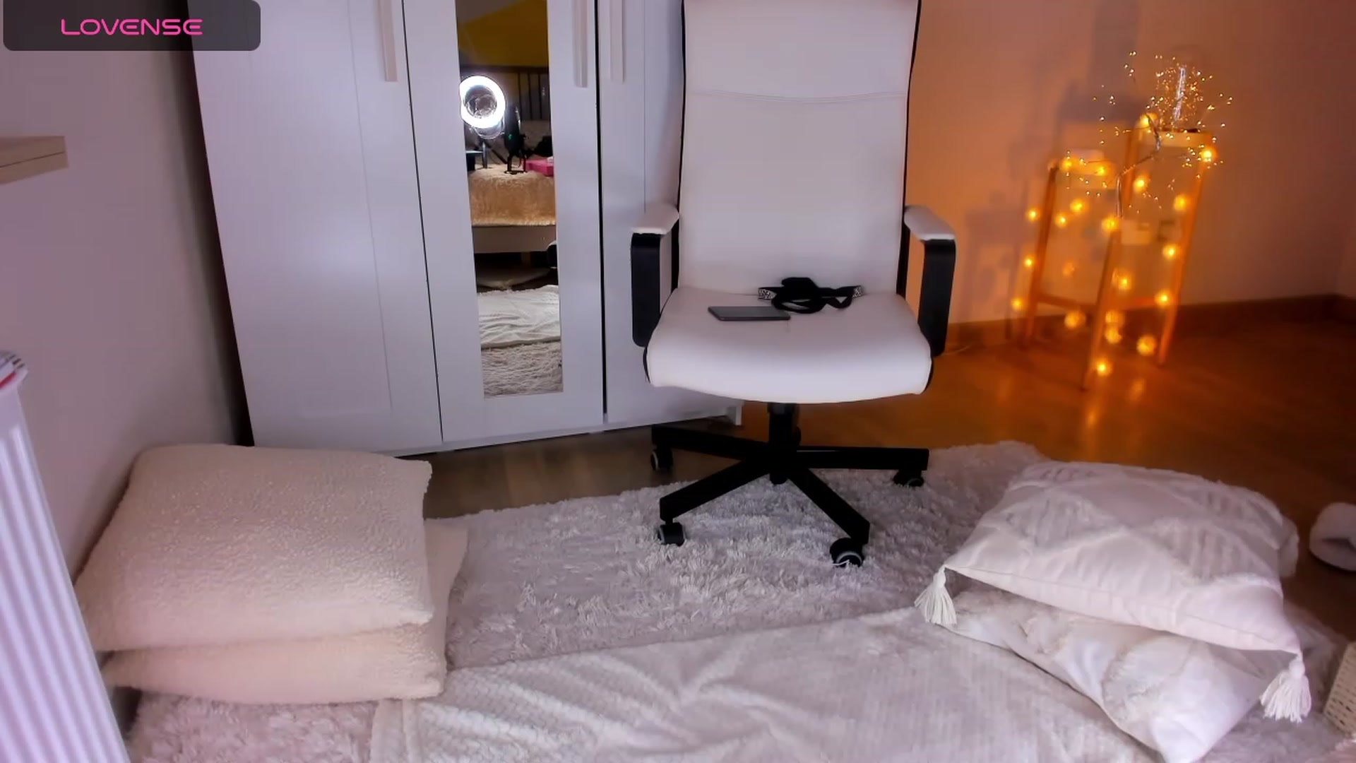 Gallery image thumbnail from Roxana_Dream's myfreecams stream on, 01/21/2024, 13:57 image 19 of 20