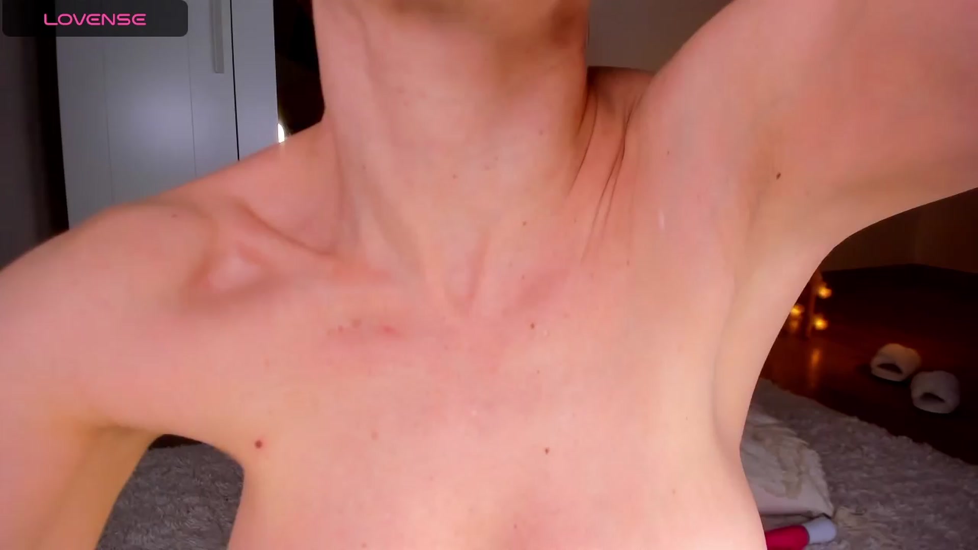Gallery image thumbnail from Roxana_Dream's myfreecams stream on, 03/24/2024, 17:06 image 8 of 20
