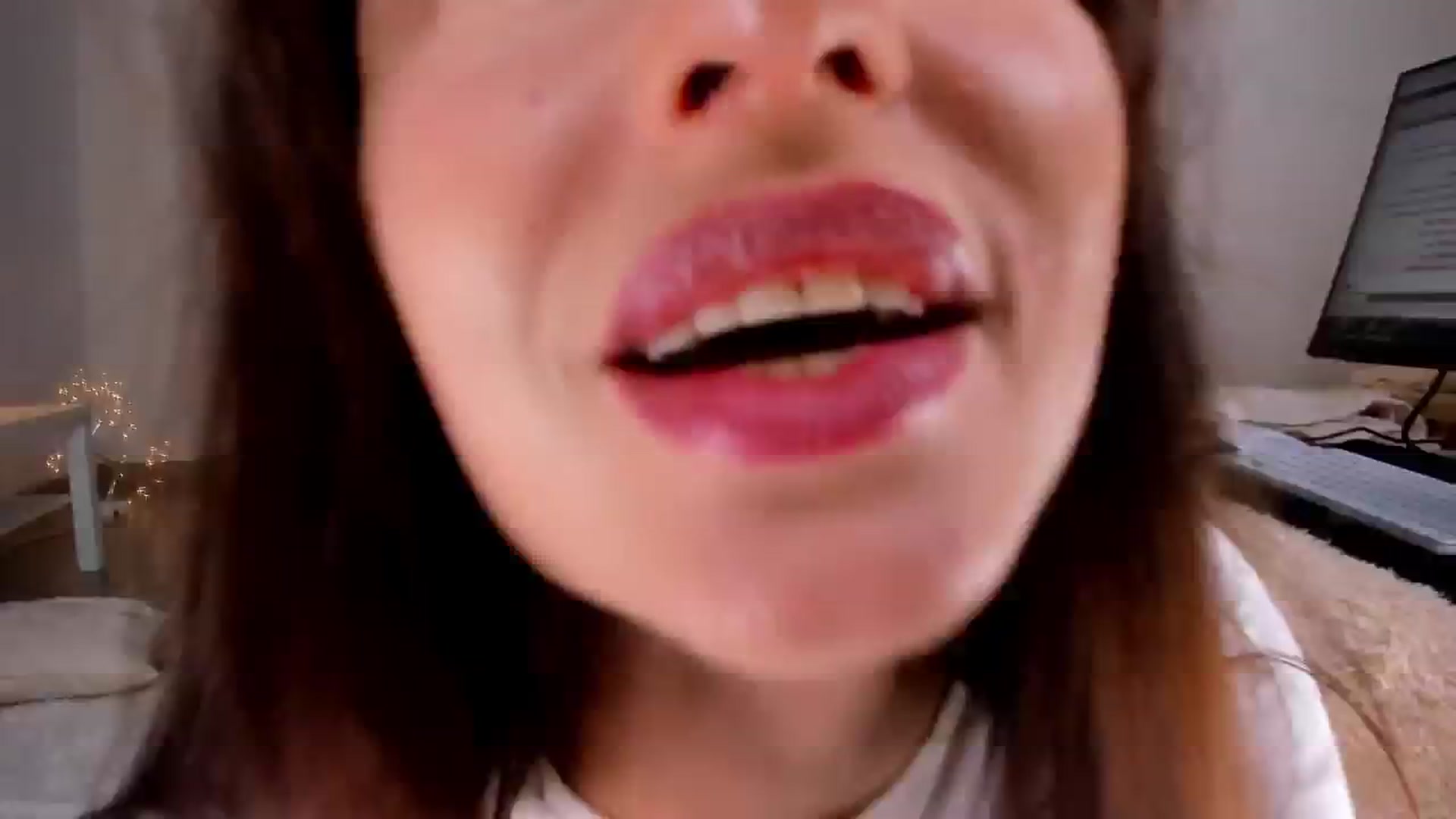 Gallery image thumbnail from Roxana_Dream's myfreecams stream on, 07/26/2024, 12:03 image 2 of 20