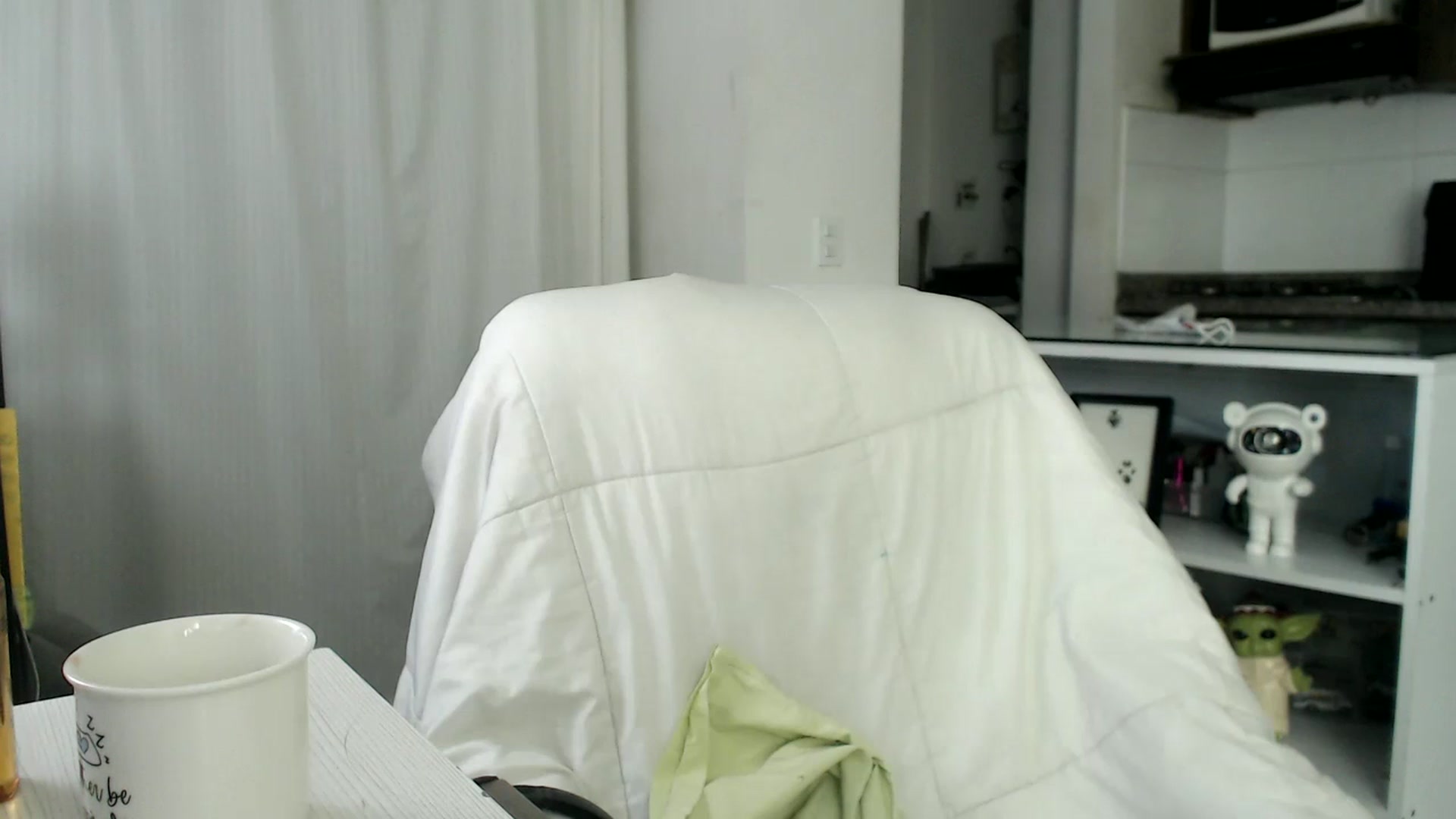 Gallery image thumbnail from Roxanna_H's myfreecams stream on, 04/13/2026, 08:31 image 17 of 20