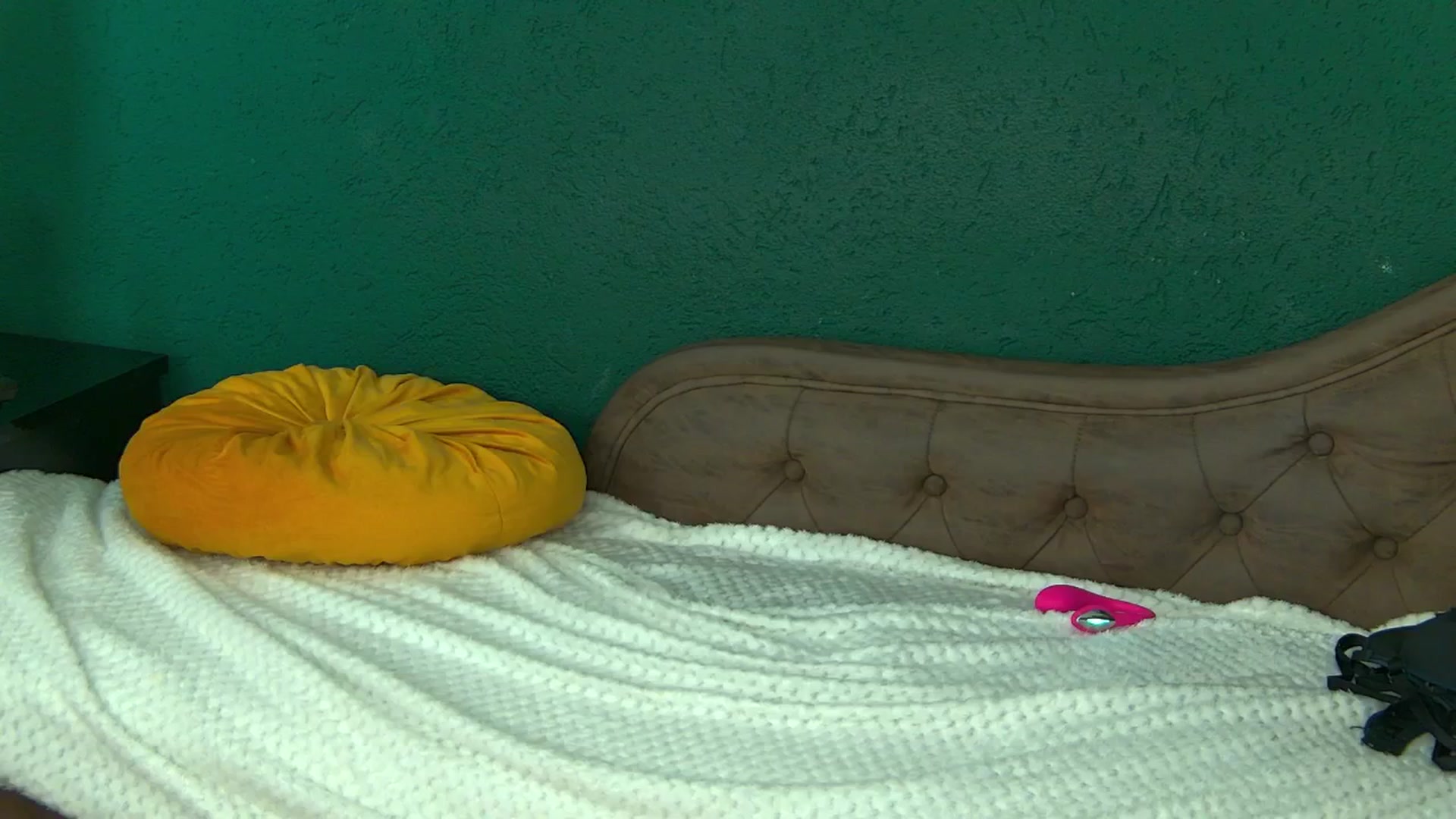 Gallery image thumbnail from RoxanneJoy's myfreecams stream on, 12/05/2025, 12:08 image 7 of 20