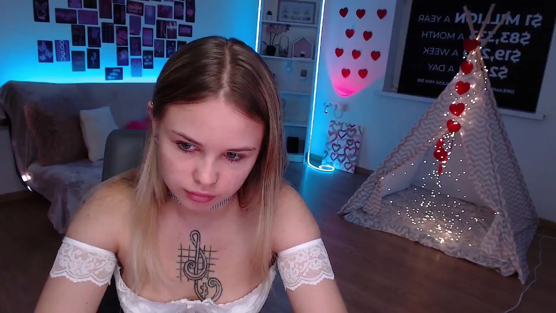 Gallery image thumbnail from Roxena's myfreecams stream on, 07/02/2025, 17:11 image 15 of 20