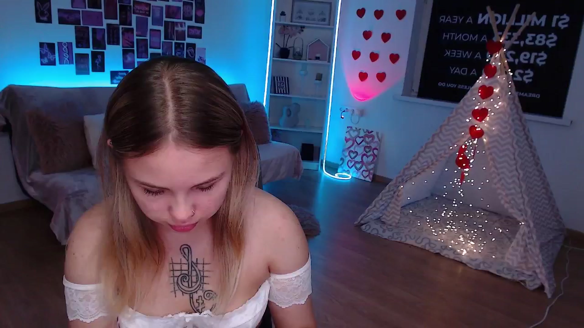 Gallery image thumbnail from Roxena's myfreecams stream on, 07/02/2025, 17:11 image 9 of 20