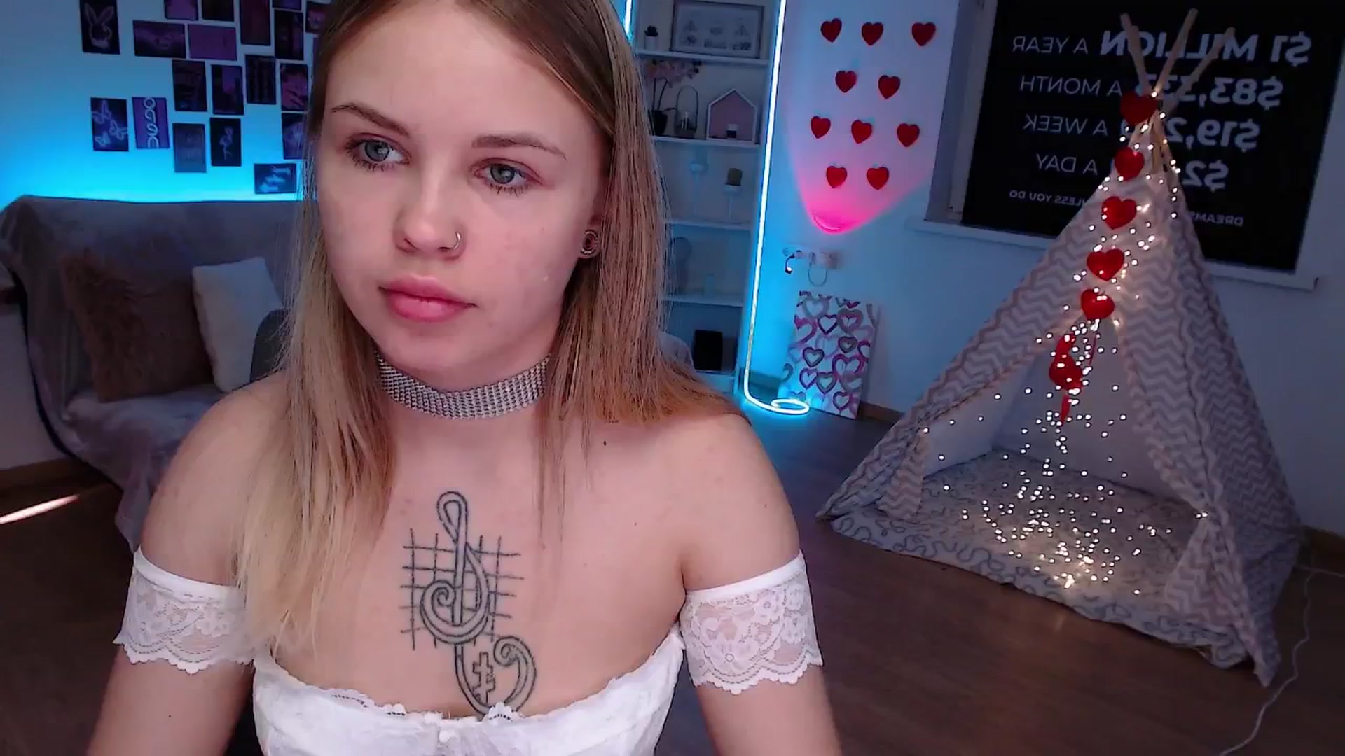 Gallery image thumbnail from Roxena's myfreecams stream on, 07/02/2025, 17:11 image 4 of 20