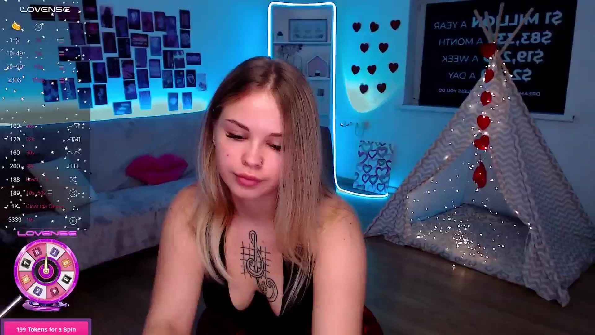 Gallery image thumbnail from Roxena's myfreecams stream on, 07/30/2025, 11:13 image 10 of 20