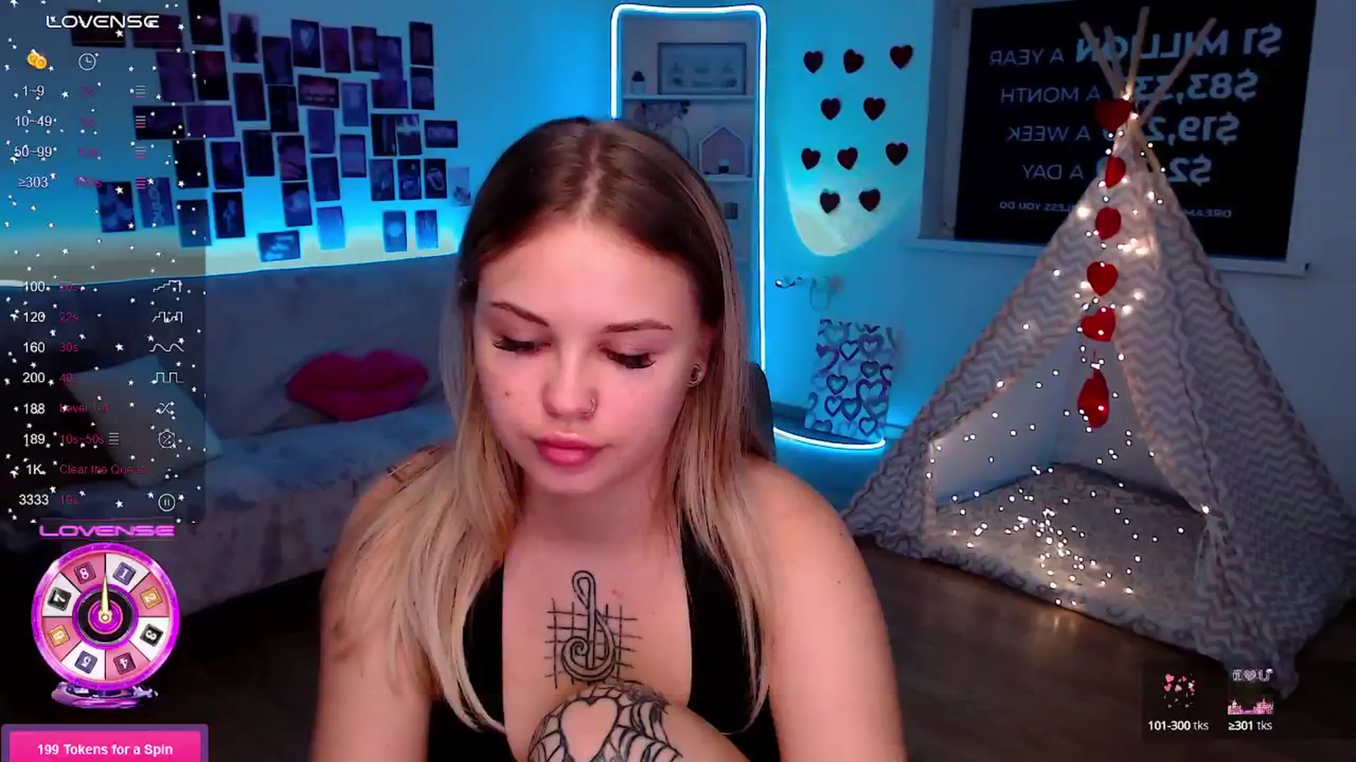 Gallery image thumbnail from Roxena's myfreecams stream on, 07/30/2025, 12:44 image 7 of 20