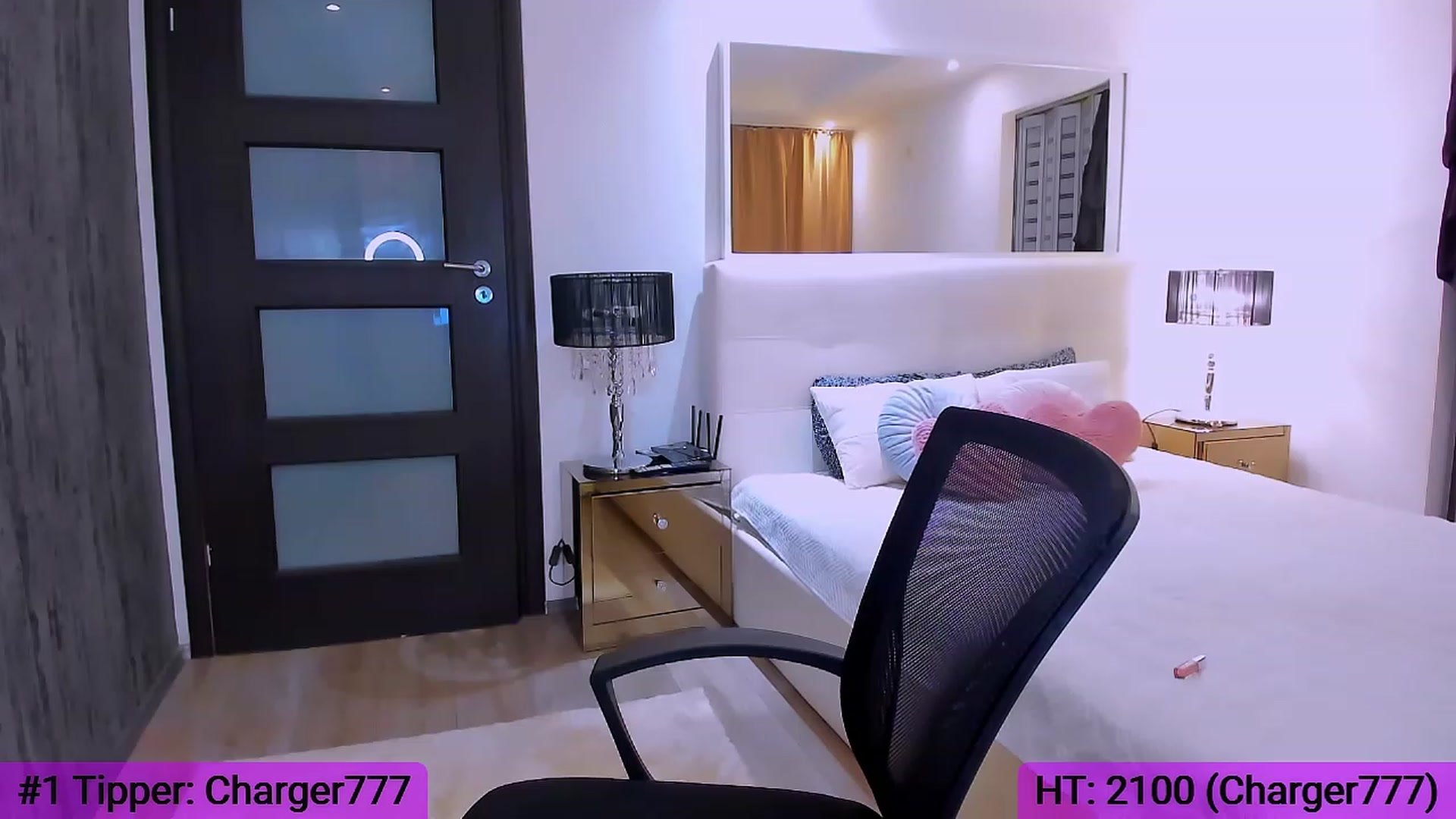 Gallery image thumbnail from Roxi777's myfreecams stream on, 12/04/2022, 24:25 image 17 of 20