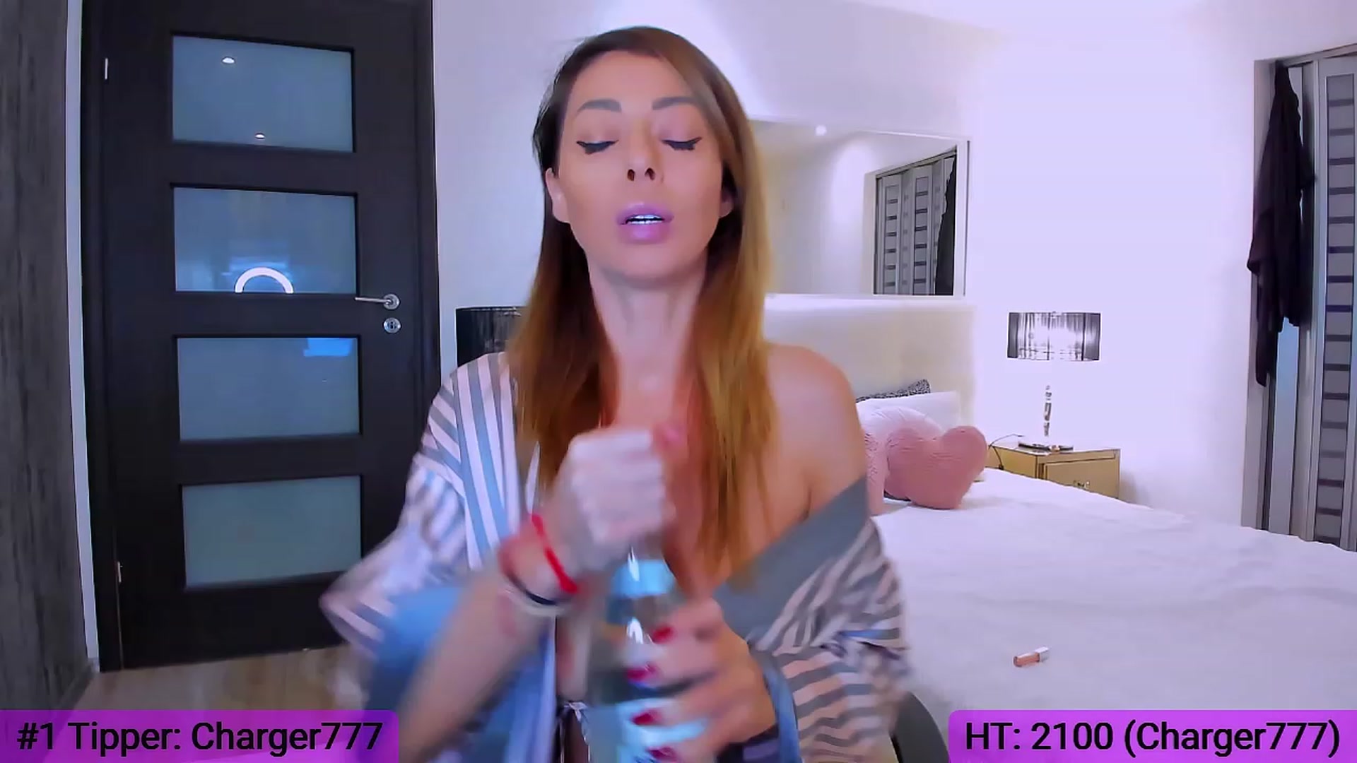 Gallery image thumbnail from Roxi777's myfreecams stream on, 12/04/2022, 03:05 image 7 of 20
