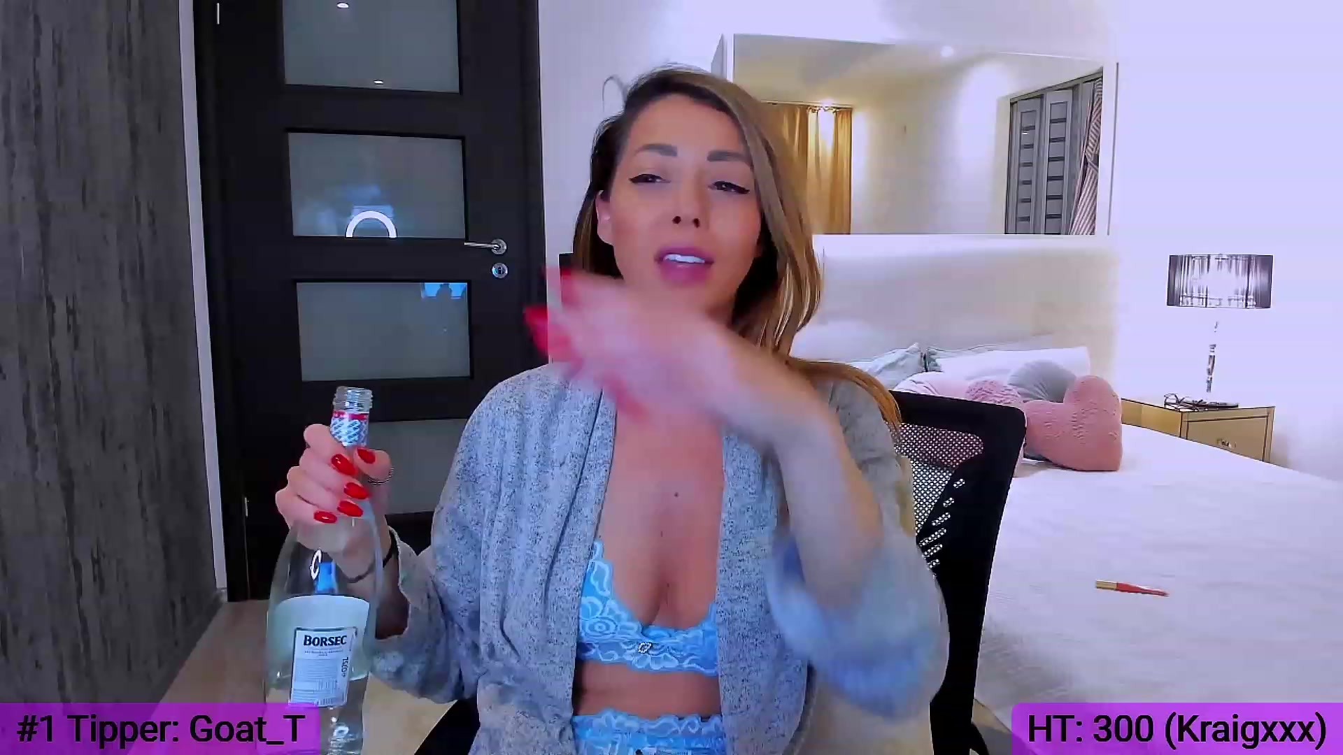 Gallery image thumbnail from Roxi777's myfreecams stream on, 02/05/2023, 01:22 image 13 of 20