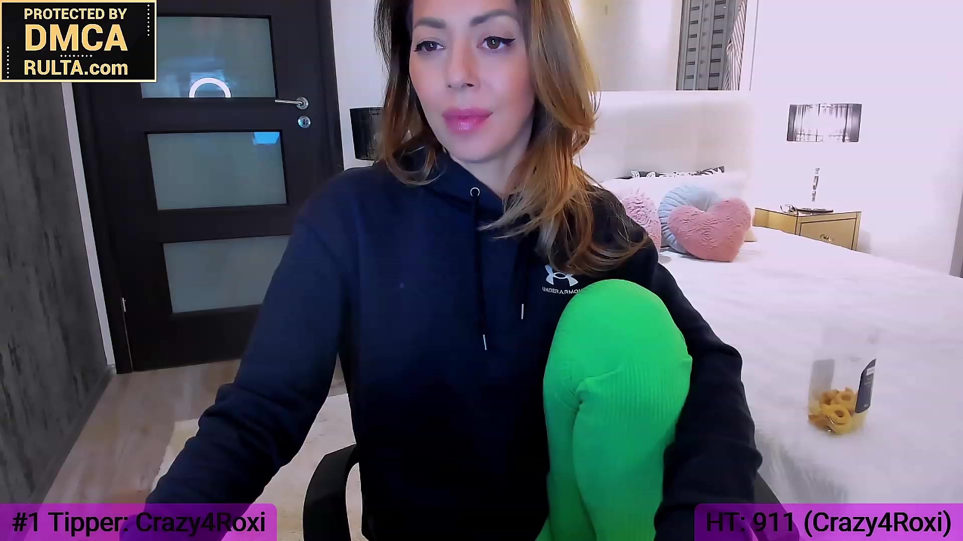 Gallery image thumbnail from Roxi777's myfreecams stream on, 02/19/2023, 24:02 image 19 of 20