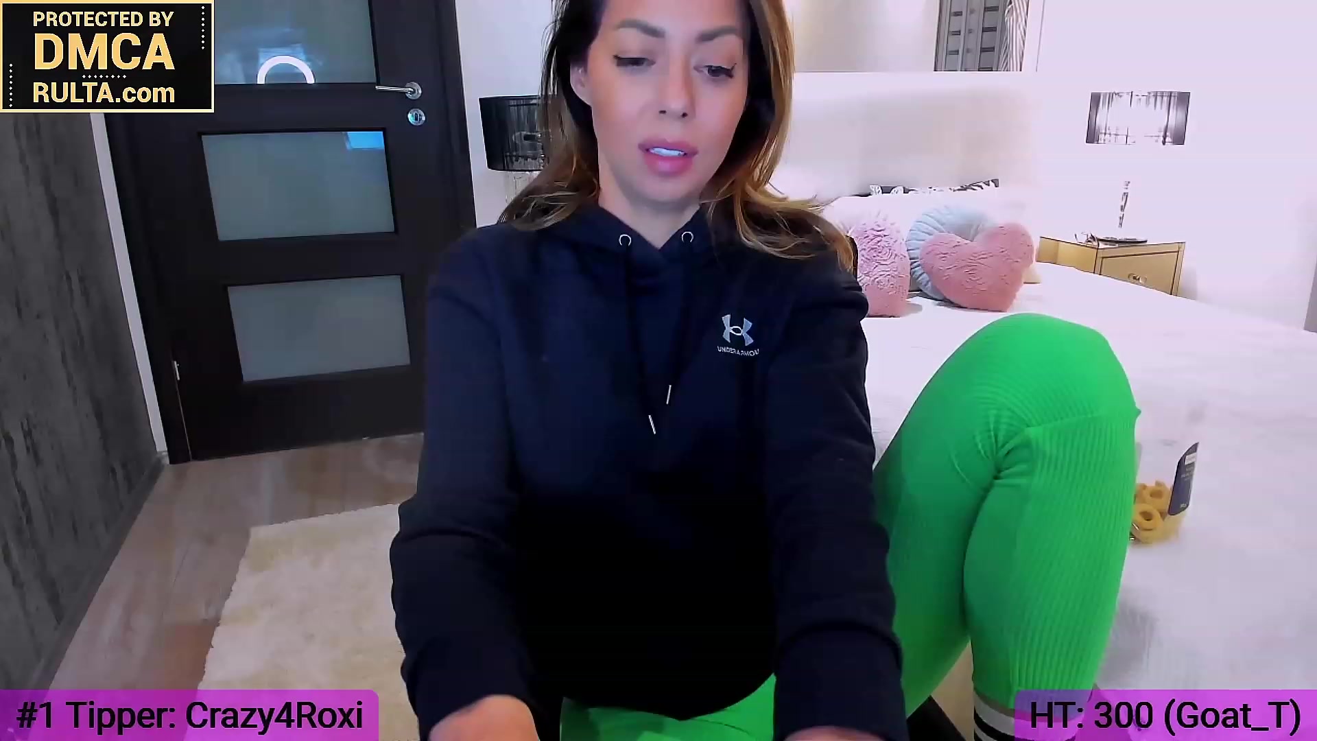 Gallery image thumbnail from Roxi777's myfreecams stream on, 02/19/2023, 24:02 image 15 of 20