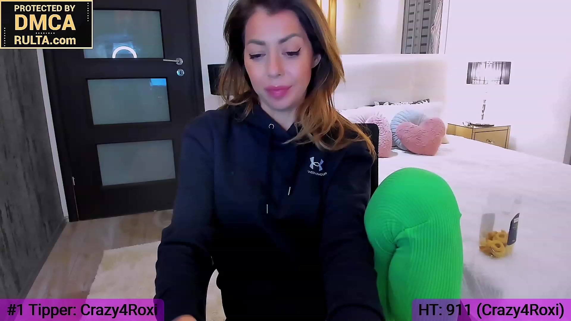 Gallery image thumbnail from Roxi777's myfreecams stream on, 02/19/2023, 24:02 image 18 of 20