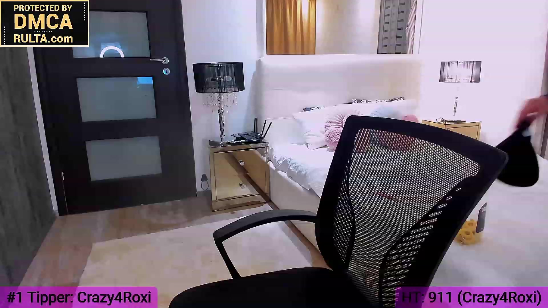 Gallery image thumbnail from Roxi777's myfreecams stream on, 02/19/2023, 01:36 image 7 of 20