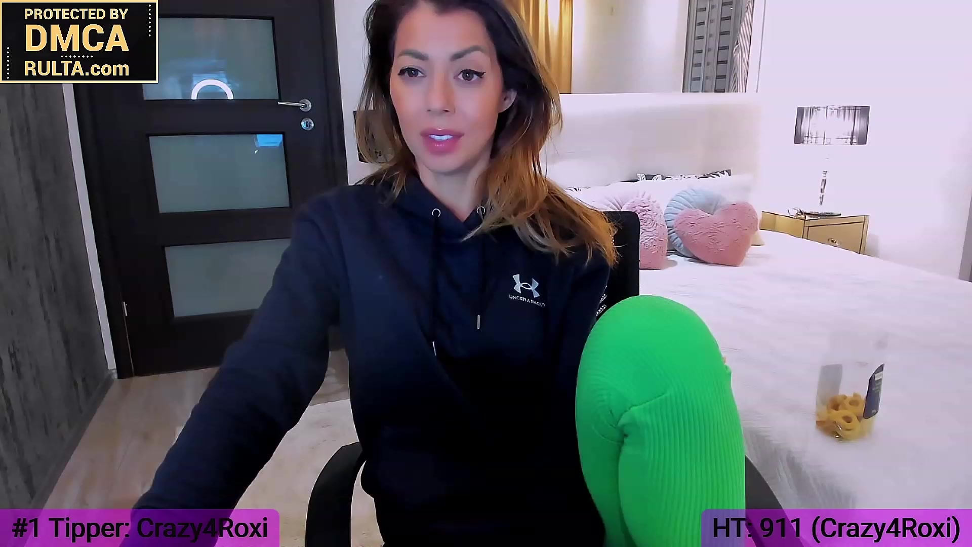 Gallery image thumbnail from Roxi777's myfreecams stream on, 02/19/2023, 01:36 image 1 of 20
