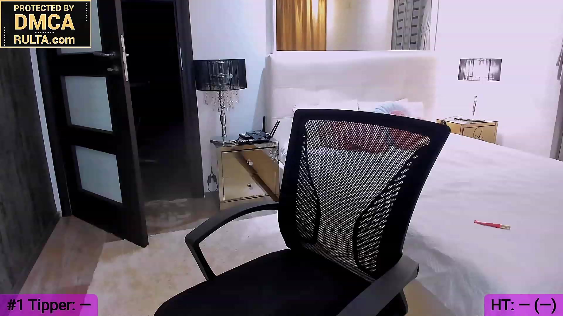 Gallery image thumbnail from Roxi777's myfreecams stream on, 03/18/2023, 24:22 image 4 of 20