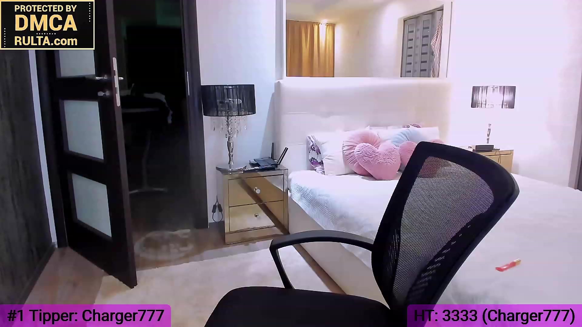Gallery image thumbnail from Roxi777's myfreecams stream on, 03/26/2023, 24:42 image 2 of 20