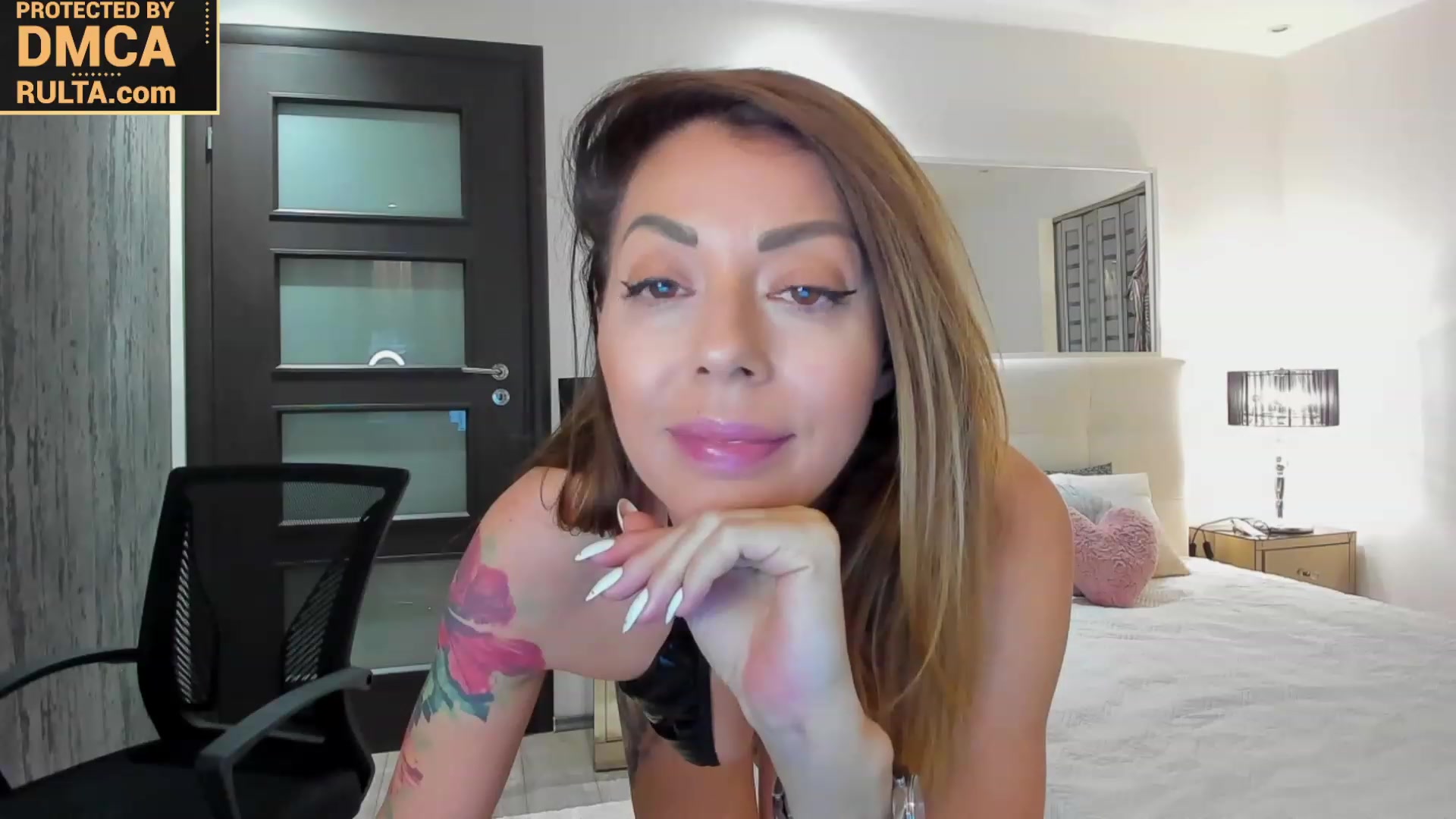 Gallery image thumbnail from Roxi777's myfreecams stream on, 09/13/2023, 21:27 image 16 of 20