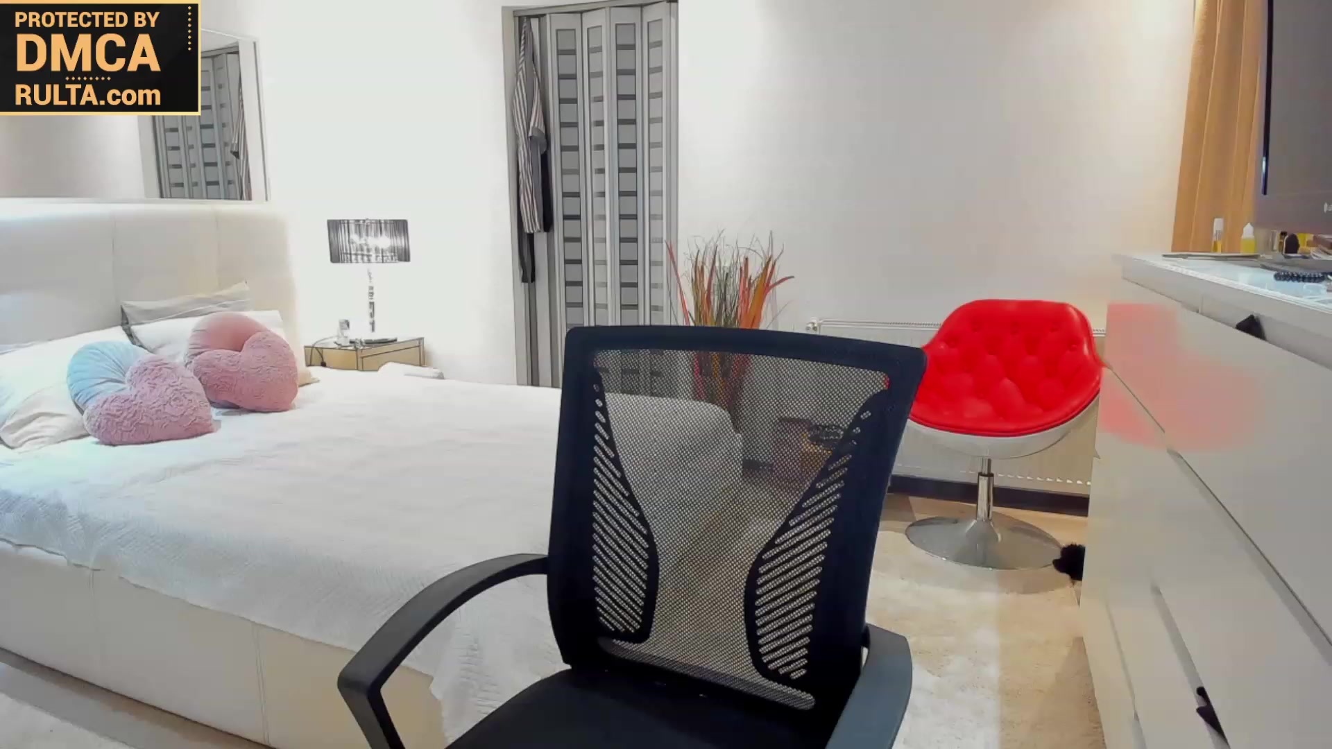 Gallery image thumbnail from Roxi777's myfreecams stream on, 11/19/2023, 18:02 image 10 of 20