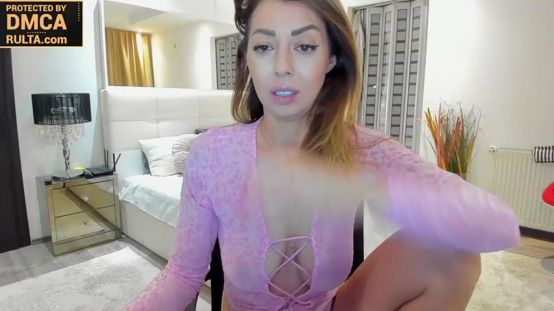 Gallery image thumbnail from Roxi777's myfreecams stream on, 12/17/2023, 17:27 image 12 of 20