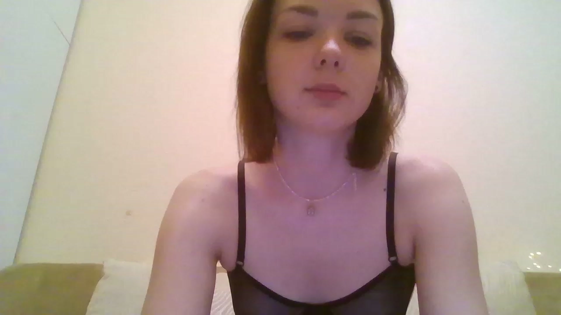 Gallery image thumbnail from RoxieSinner's myfreecams stream on, 11/16/2022, 12:18 image 13 of 20