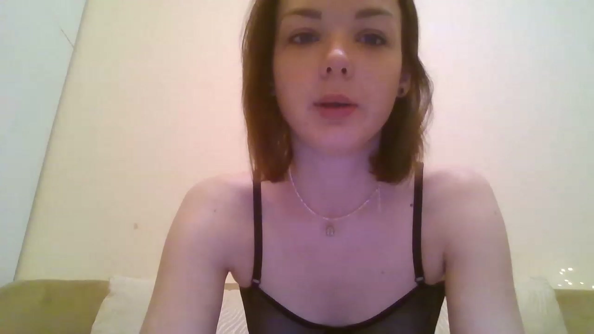 Gallery image thumbnail from RoxieSinner's myfreecams stream on, 11/16/2022, 12:18 image 12 of 20