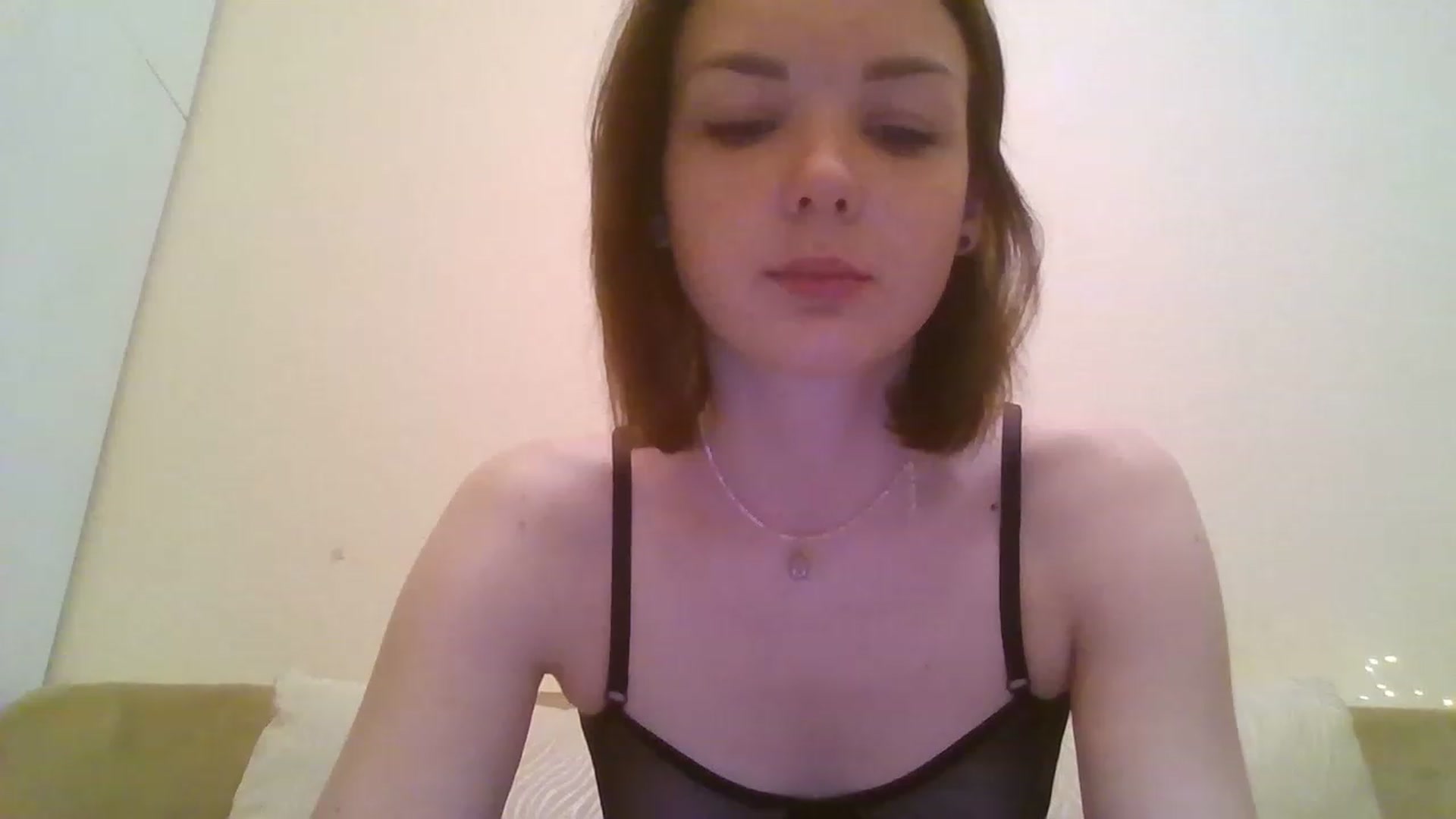 Gallery image thumbnail from RoxieSinner's myfreecams stream on, 11/16/2022, 12:18 image 11 of 20