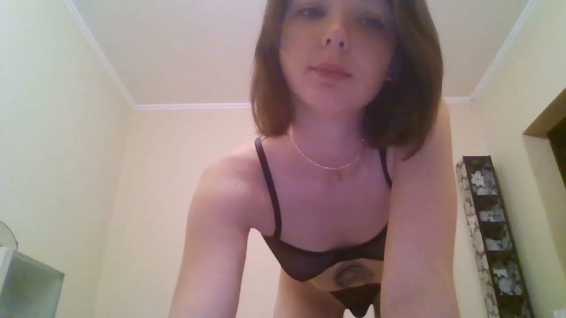 Gallery image thumbnail from RoxieSinner's myfreecams stream on, 11/16/2022, 13:12 image 13 of 20