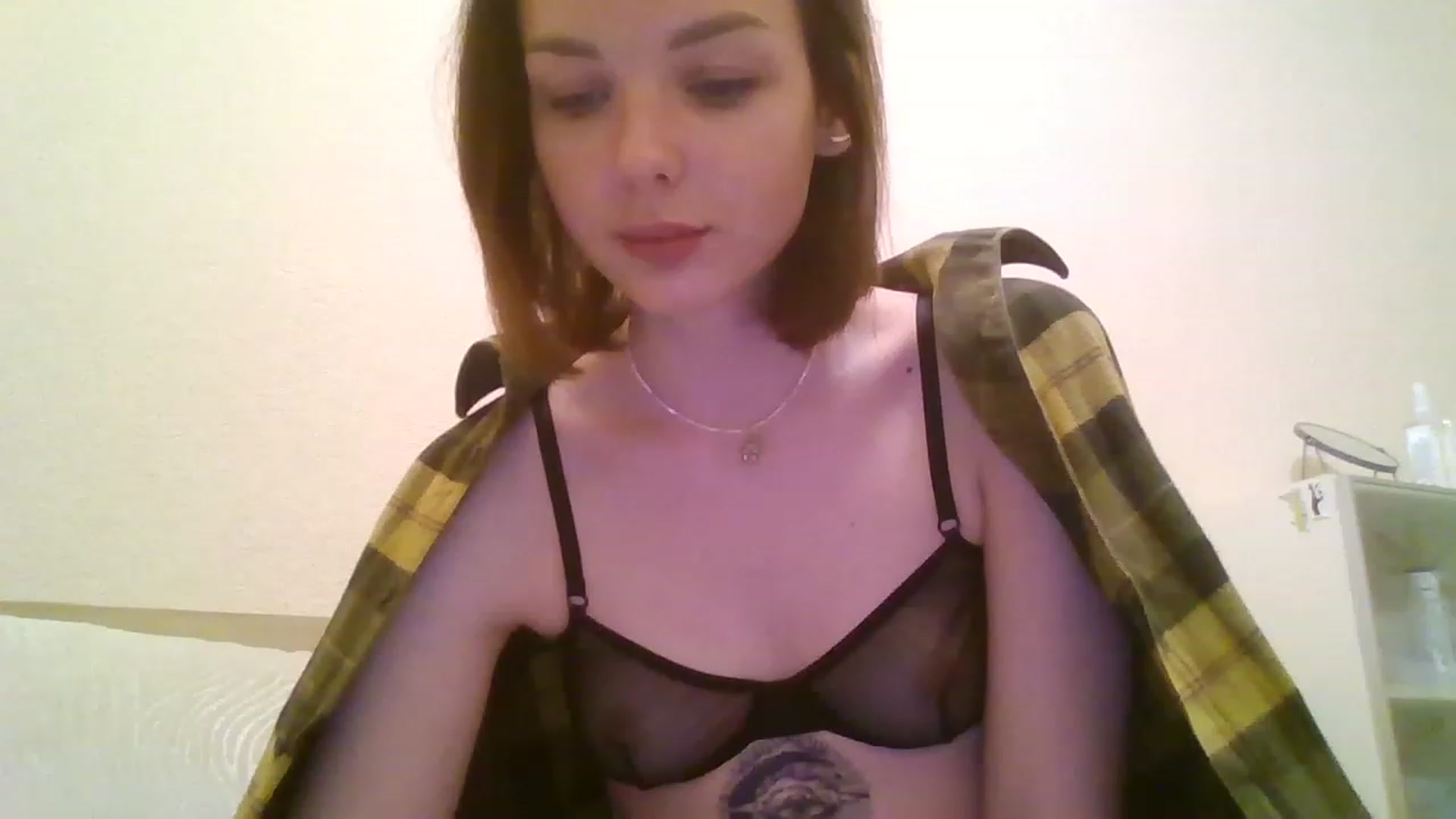 Gallery image thumbnail from RoxieSinner's myfreecams stream on, 11/19/2022, 15:54 image 13 of 20
