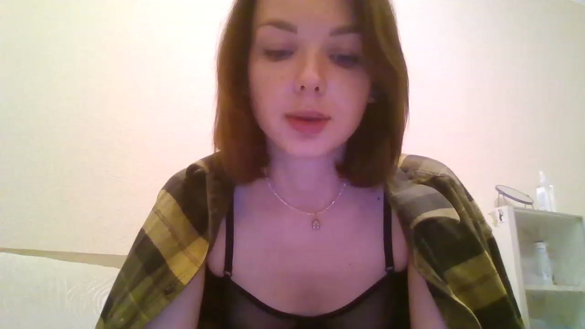 Gallery image thumbnail from RoxieSinner's myfreecams stream on, 11/19/2022, 15:54 image 17 of 20