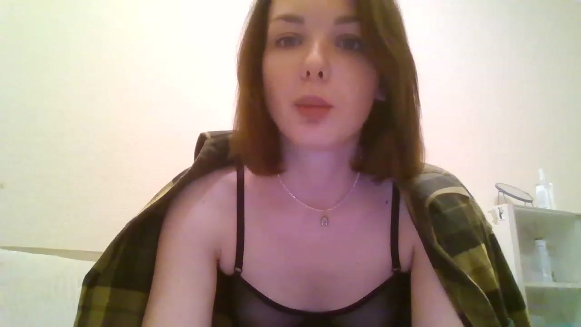 Gallery image thumbnail from RoxieSinner's myfreecams stream on, 11/19/2022, 15:54 image 18 of 20