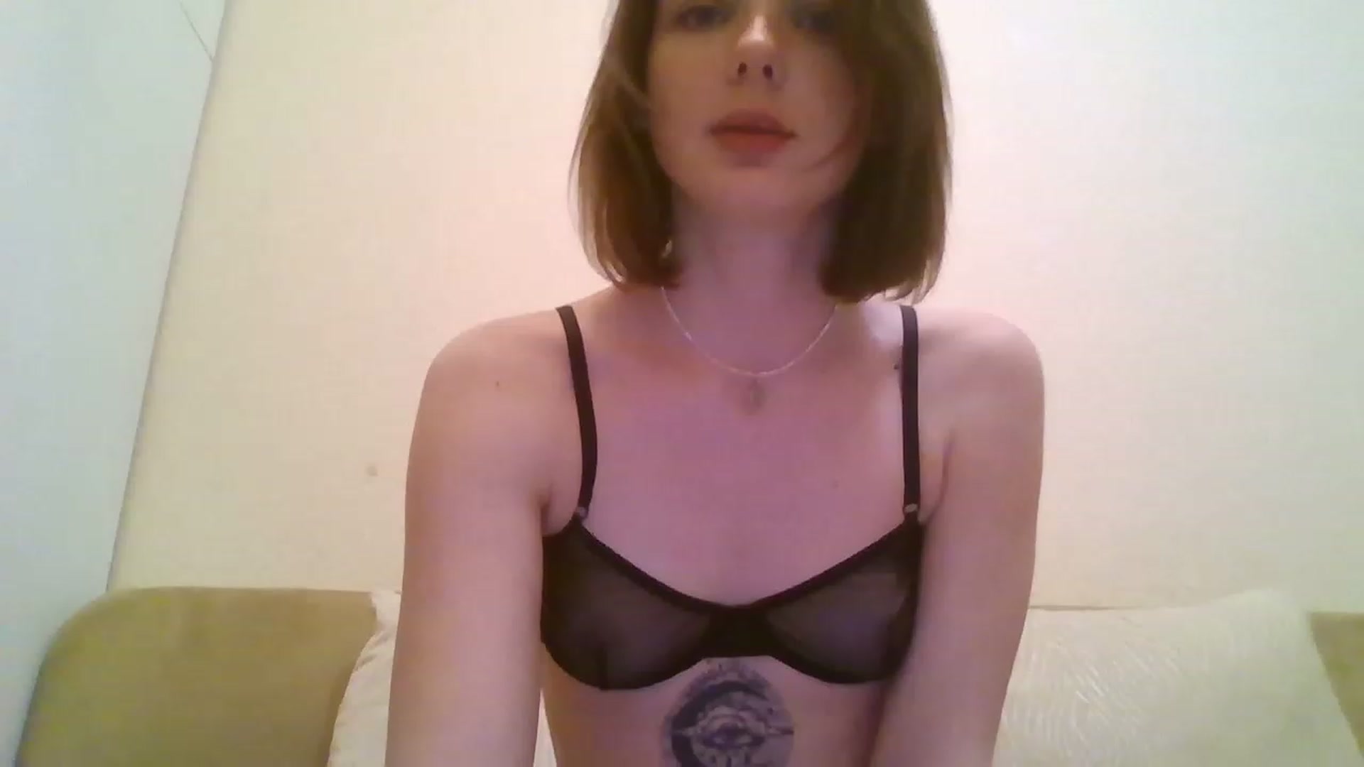 Gallery image thumbnail from RoxieSinner's myfreecams stream on, 11/19/2022, 20:20 image 1 of 20