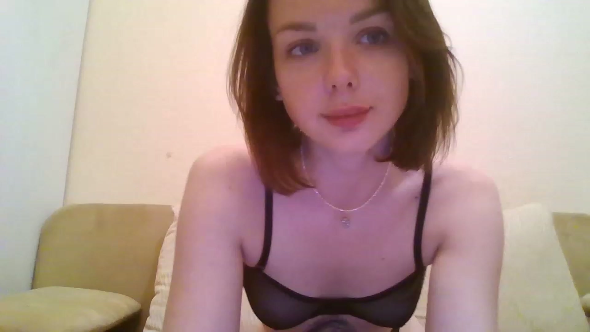 Gallery image thumbnail from RoxieSinner's myfreecams stream on, 11/19/2022, 20:20 image 6 of 20