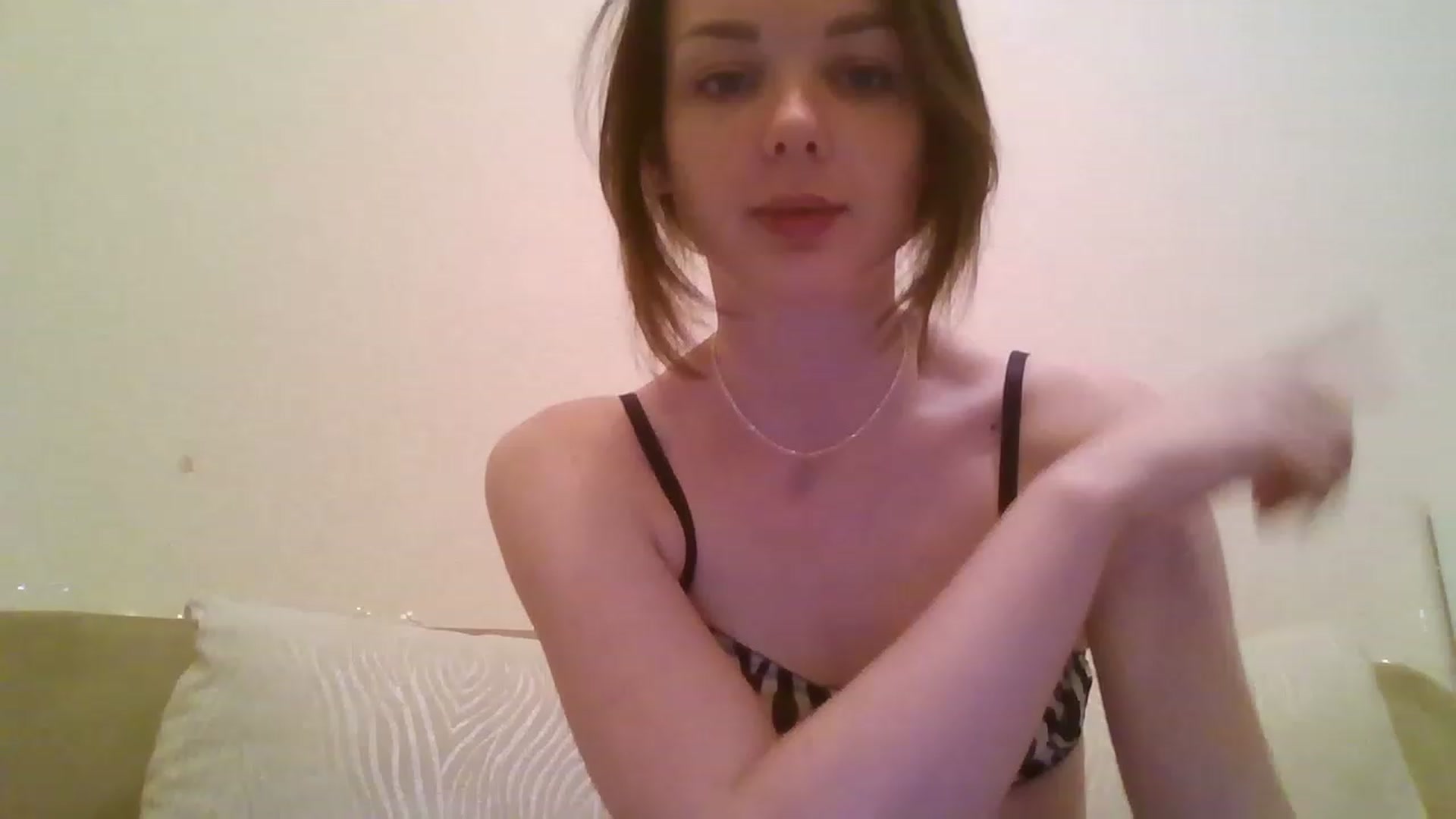 Gallery image thumbnail from RoxieSinner's myfreecams stream on, 11/20/2022, 14:30 image 13 of 20