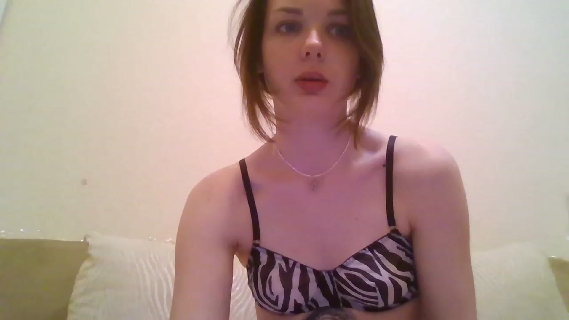 Gallery image thumbnail from RoxieSinner's myfreecams stream on, 11/20/2022, 14:30 image 6 of 20