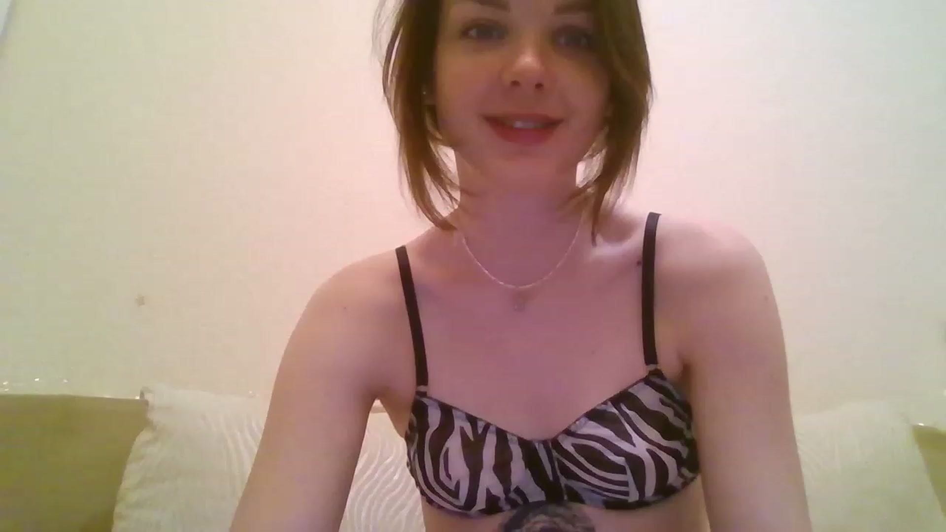 Gallery image thumbnail from RoxieSinner's myfreecams stream on, 11/20/2022, 14:30 image 5 of 20