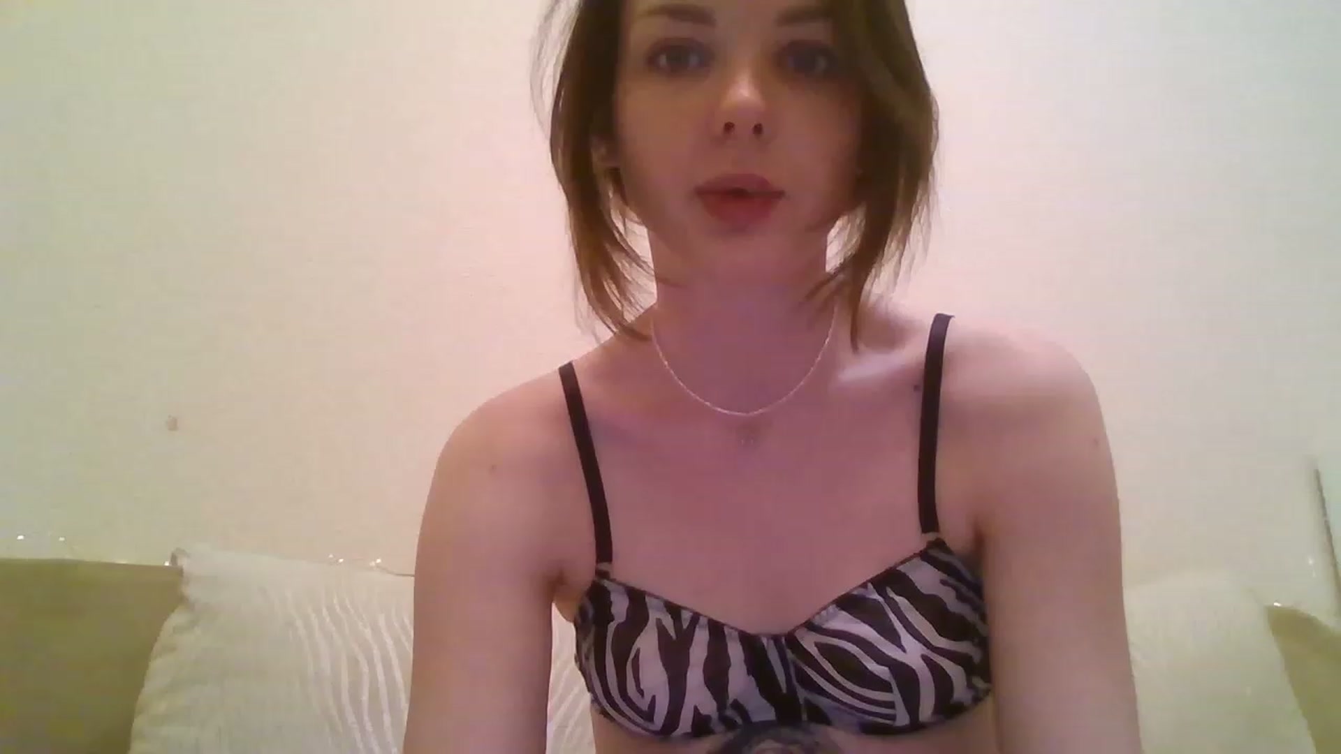 Gallery image thumbnail from RoxieSinner's myfreecams stream on, 11/20/2022, 14:30 image 16 of 20