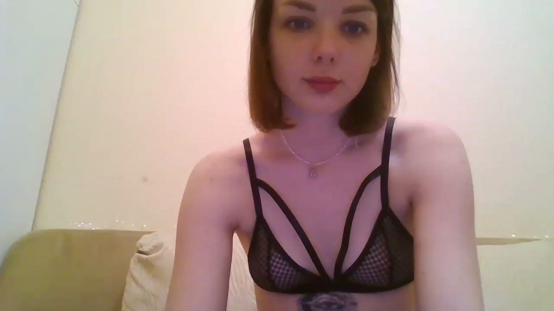 Gallery image thumbnail from RoxieSinner's myfreecams stream on, 11/22/2022, 21:30 image 19 of 20
