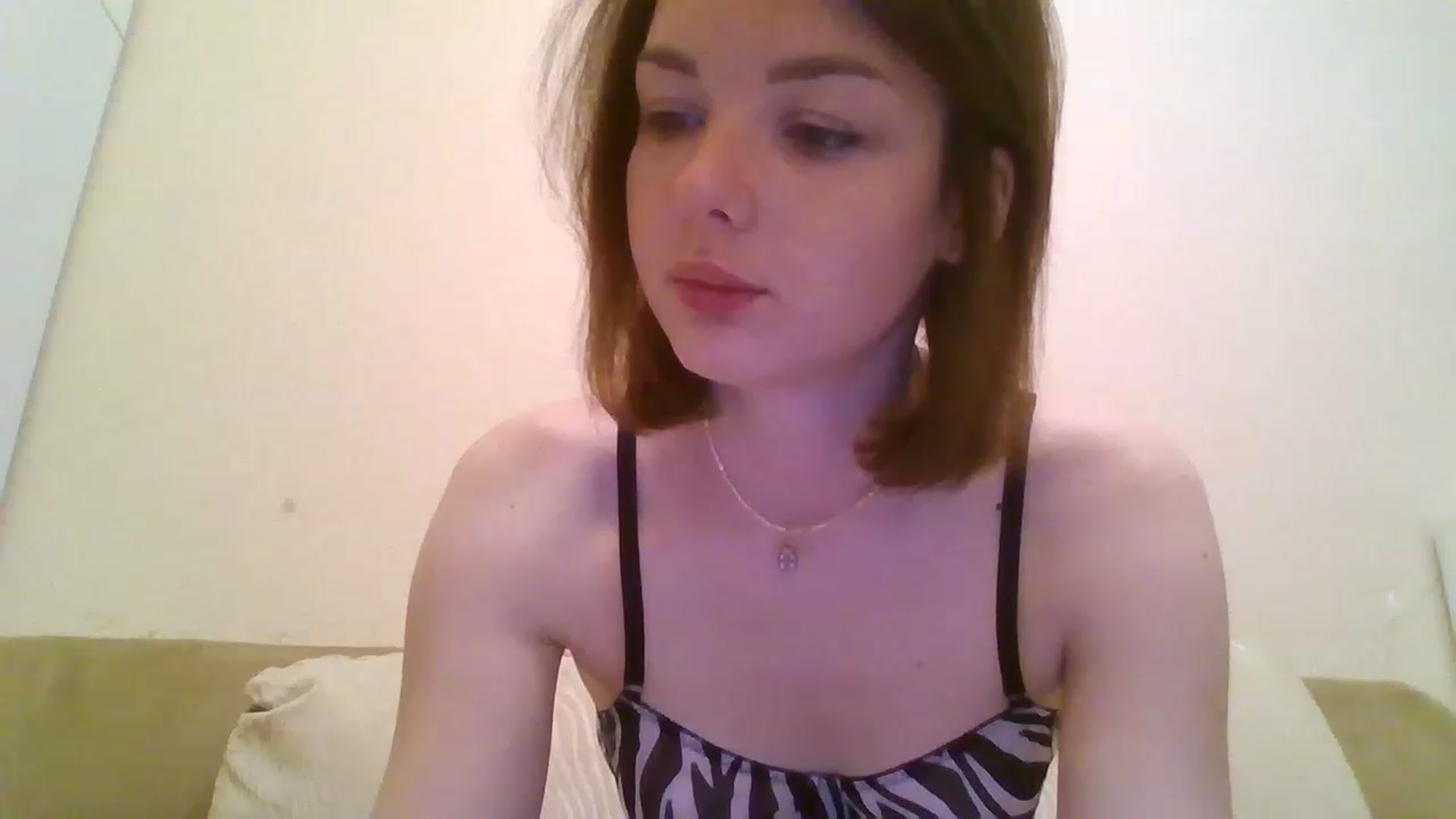 Gallery image thumbnail from RoxieSinner's myfreecams stream on, 11/23/2022, 10:51 image 16 of 20