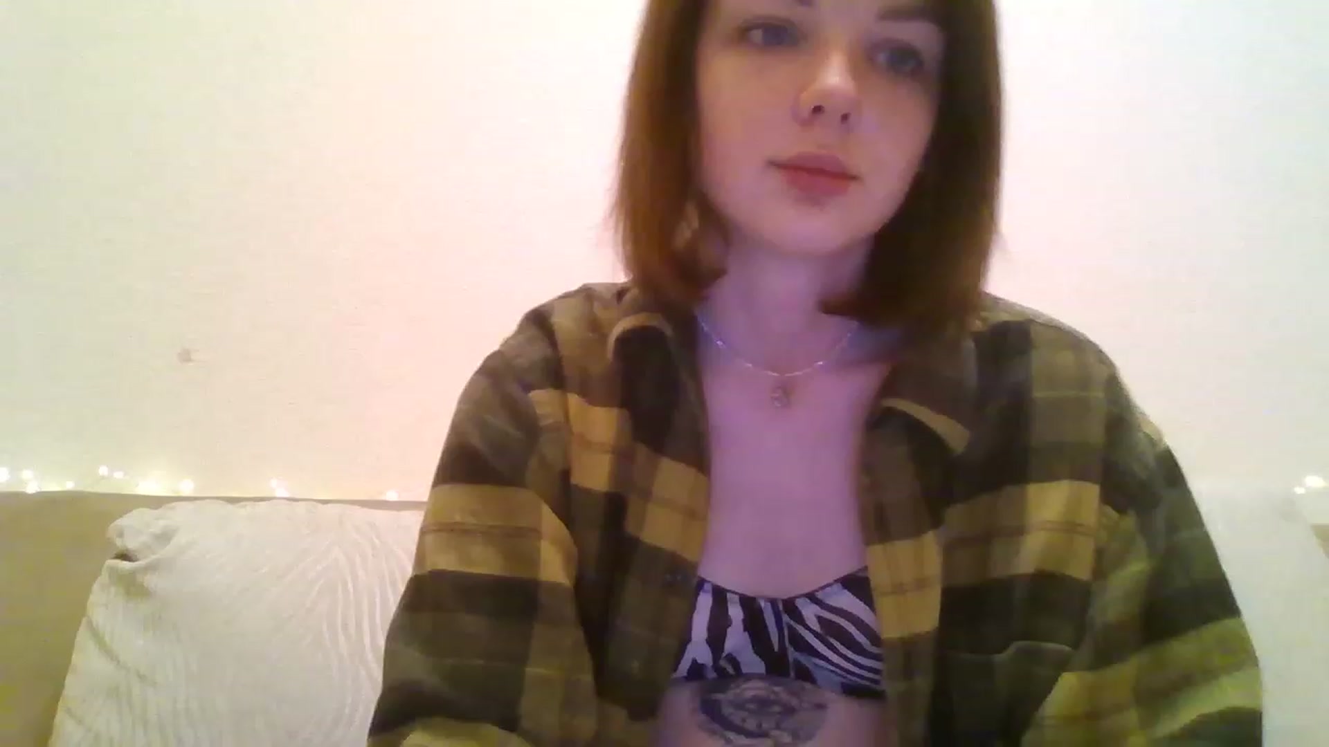 Gallery image thumbnail from RoxieSinner's myfreecams stream on, 11/23/2022, 23:01 image 3 of 20
