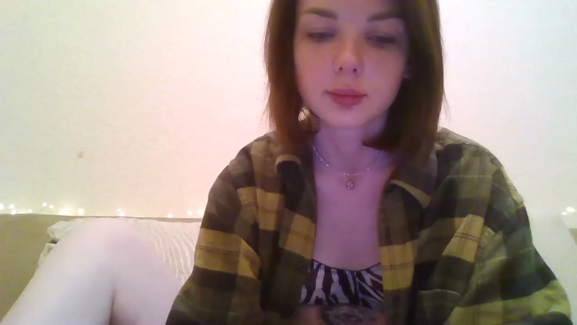 Gallery image thumbnail from RoxieSinner's myfreecams stream on, 11/23/2022, 23:01 image 1 of 20