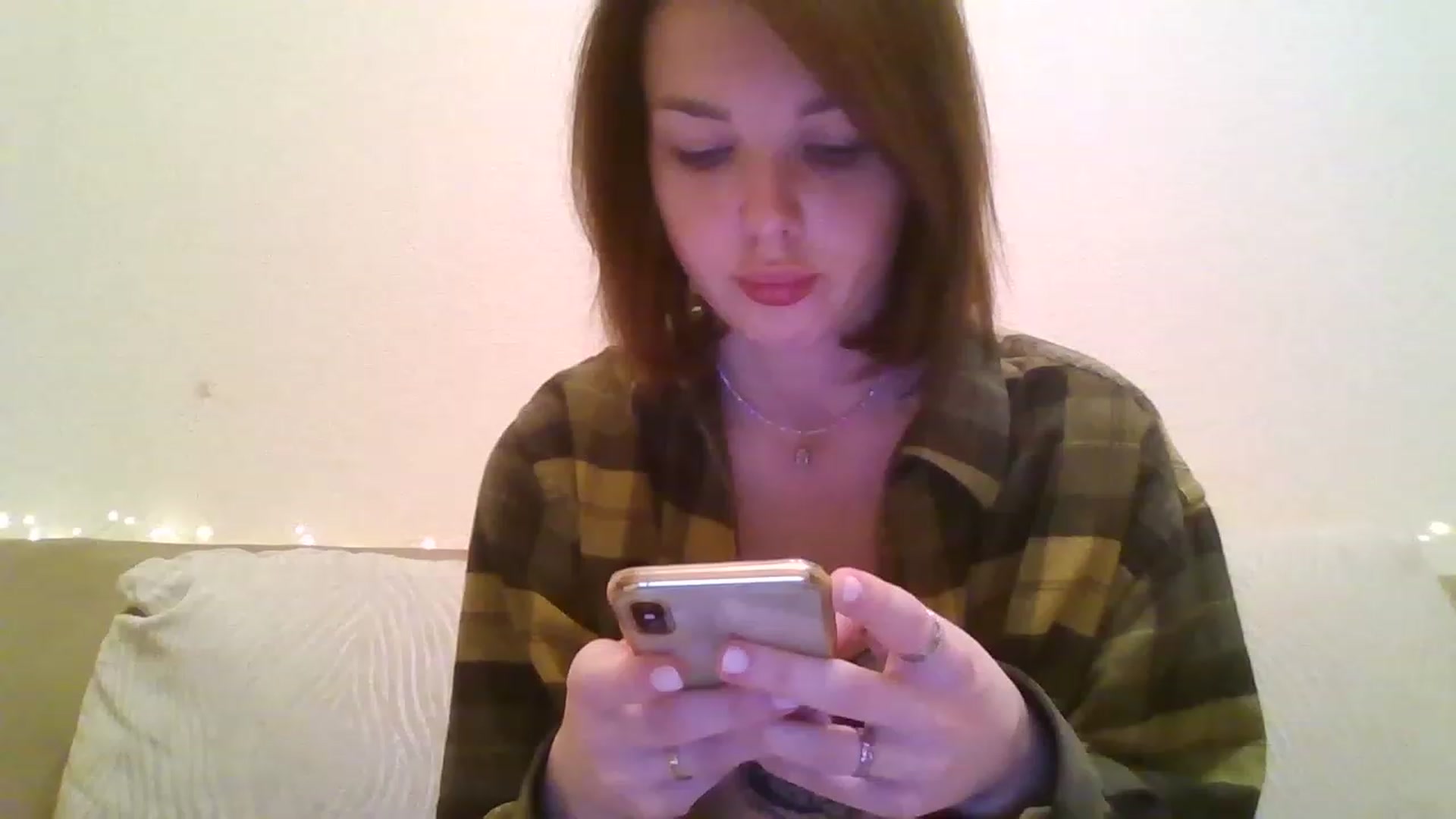 Gallery image thumbnail from RoxieSinner's myfreecams stream on, 11/23/2022, 23:01 image 10 of 20