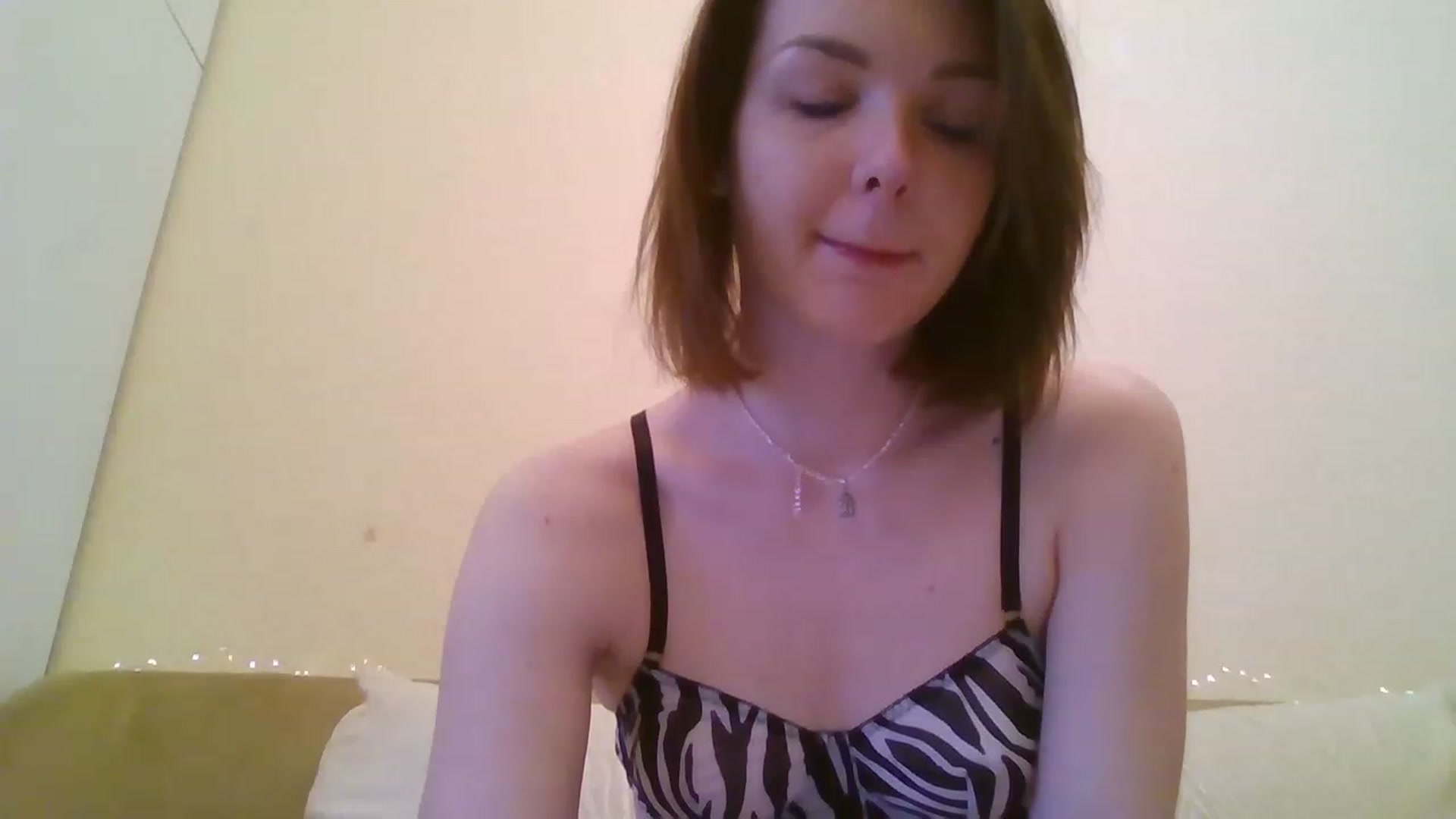 Gallery image thumbnail from RoxieSinner's myfreecams stream on, 12/01/2022, 11:24 image 2 of 20