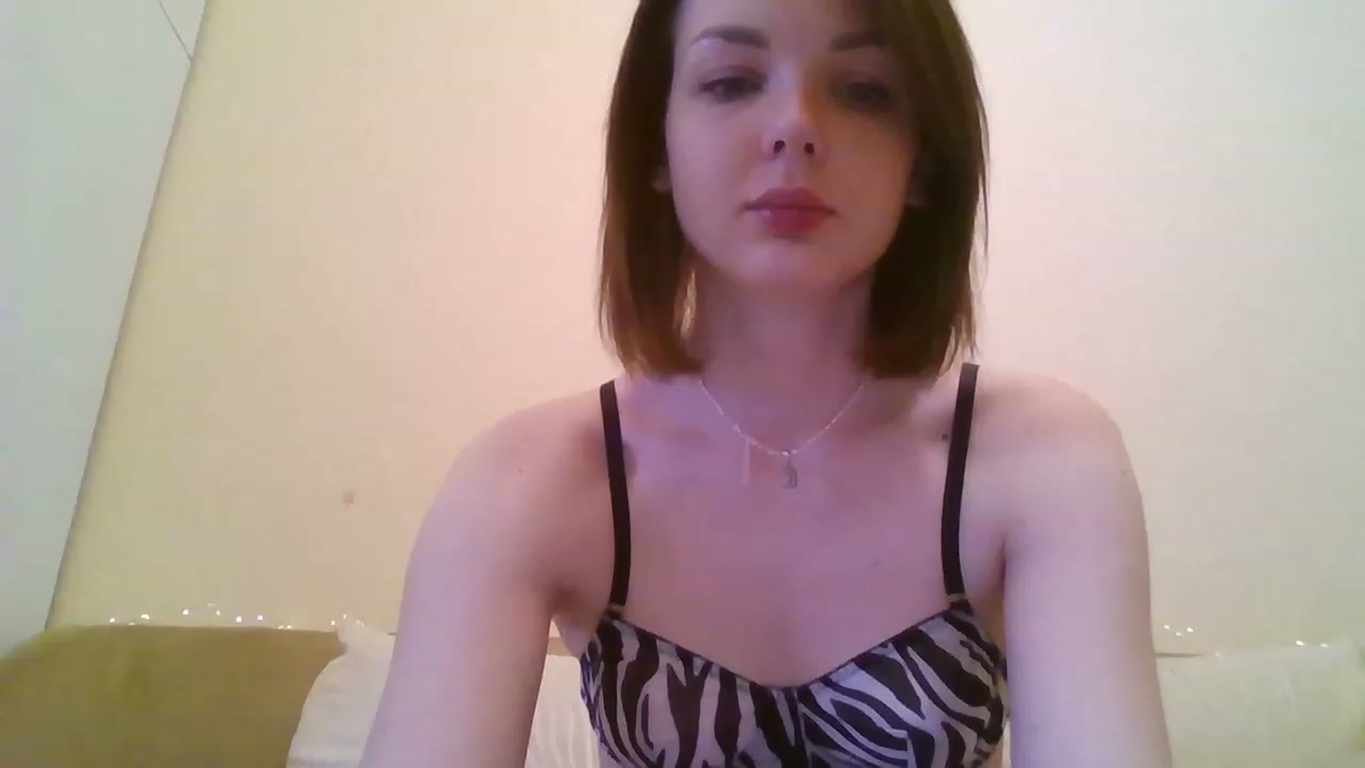 Gallery image thumbnail from RoxieSinner's myfreecams stream on, 12/01/2022, 11:24 image 1 of 20