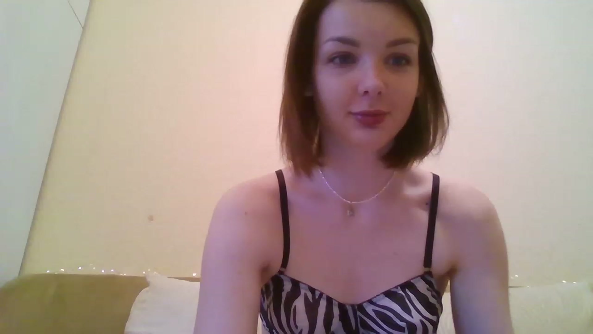 Gallery image thumbnail from RoxieSinner's myfreecams stream on, 12/01/2022, 11:24 image 15 of 20