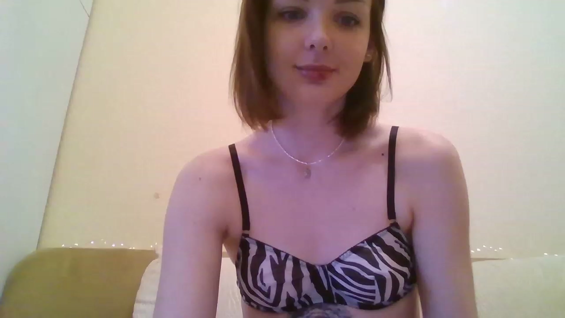 Gallery image thumbnail from RoxieSinner's myfreecams stream on, 12/01/2022, 12:04 image 1 of 20