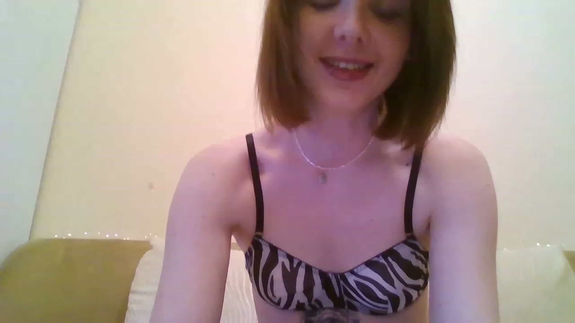 Gallery image thumbnail from RoxieSinner's myfreecams stream on, 12/01/2022, 13:05 image 7 of 20