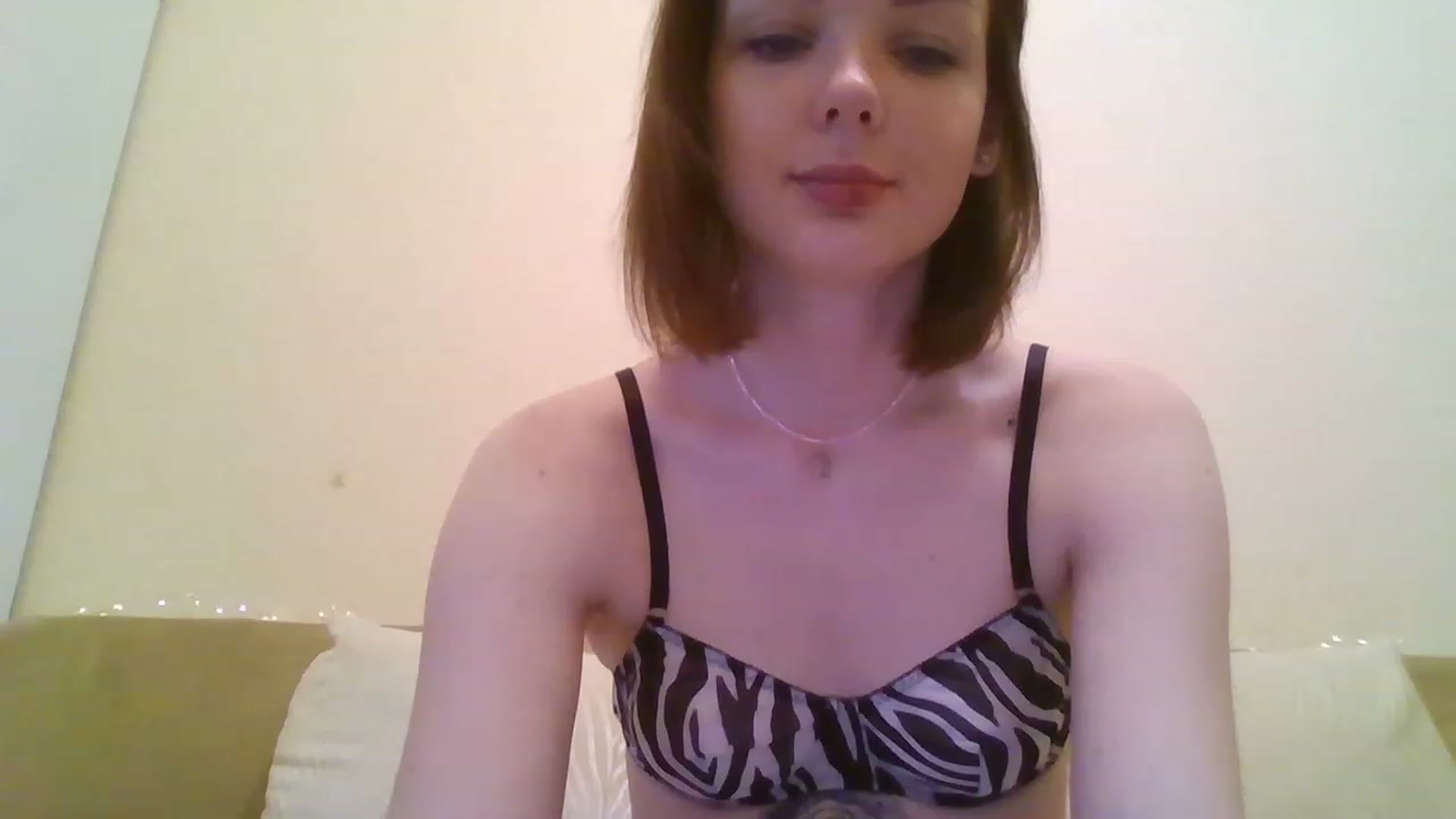 Gallery image thumbnail from RoxieSinner's myfreecams stream on, 12/01/2022, 13:05 image 19 of 20