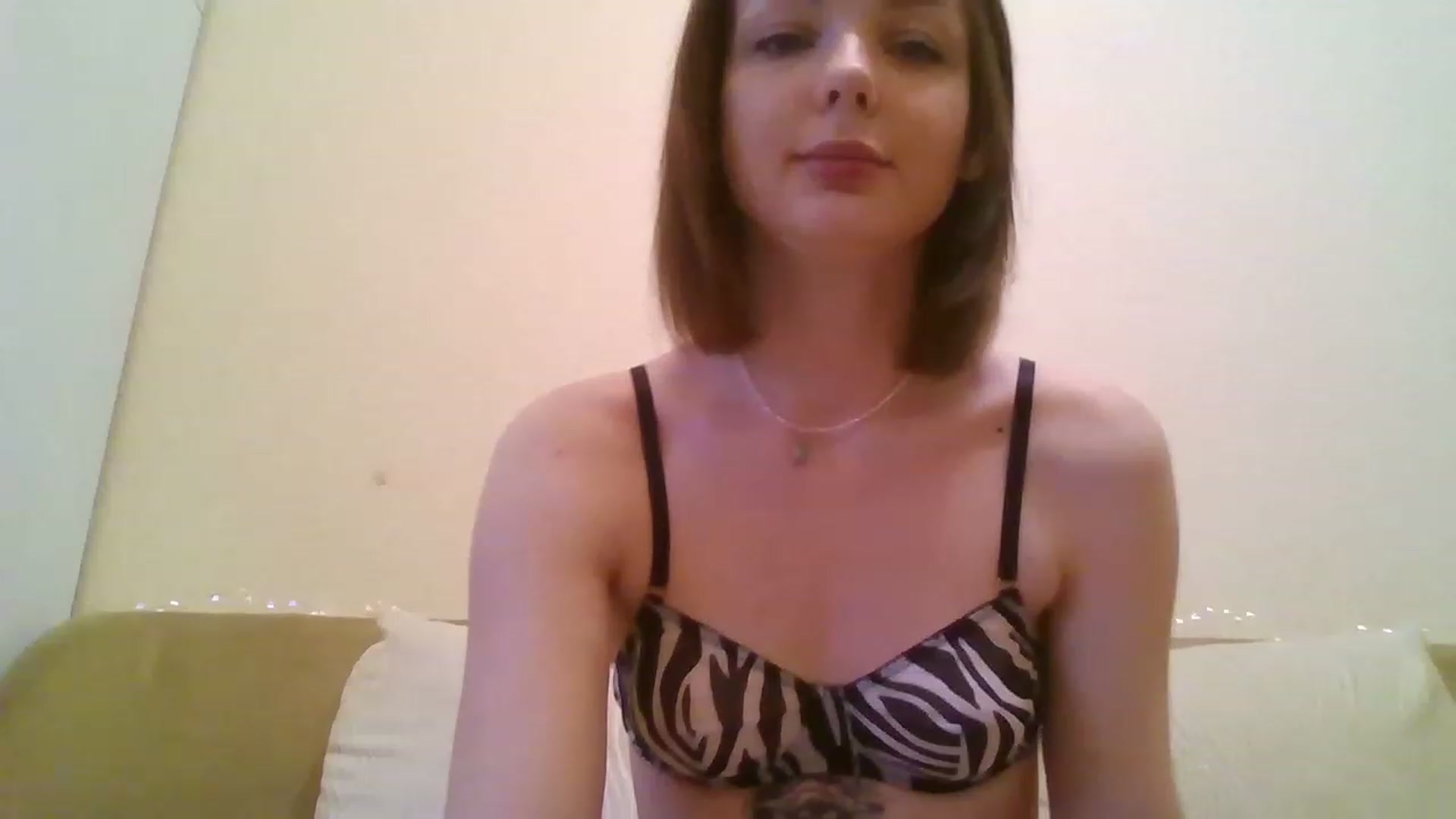 Gallery image thumbnail from RoxieSinner's myfreecams stream on, 12/01/2022, 13:05 image 6 of 20