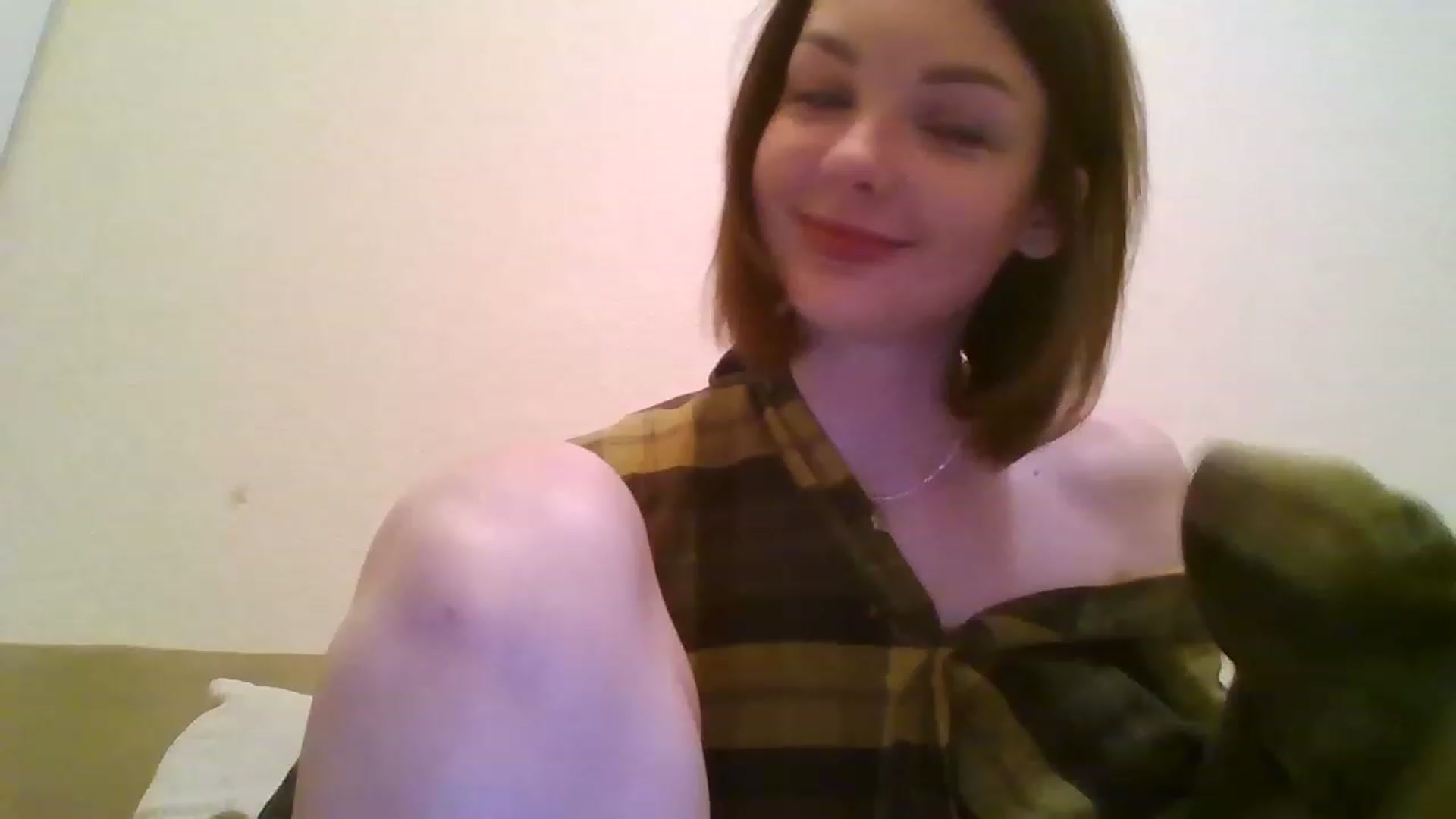 Gallery image thumbnail from RoxieSinner's myfreecams stream on, 12/01/2022, 16:00 image 19 of 20