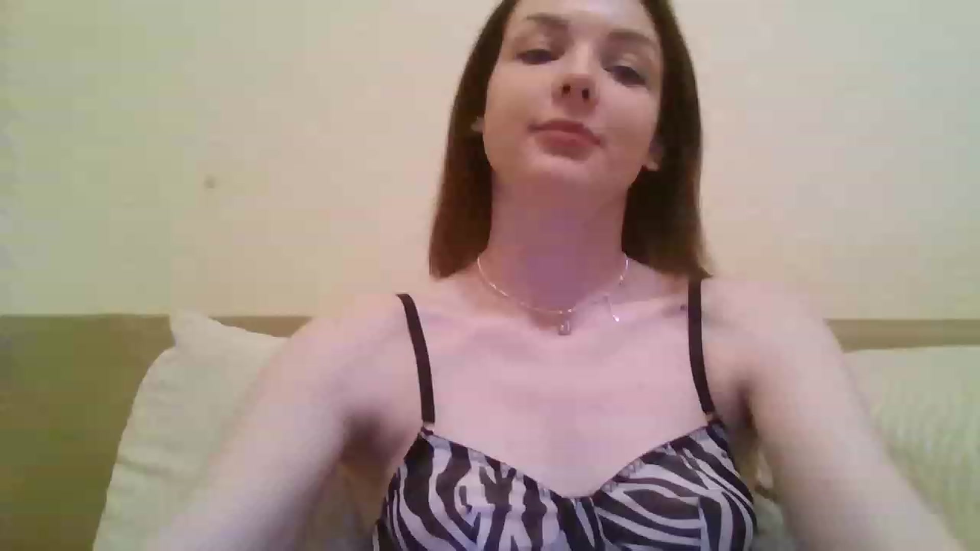 Gallery image thumbnail from RoxieSinner's myfreecams stream on, 12/01/2022, 16:00 image 3 of 20